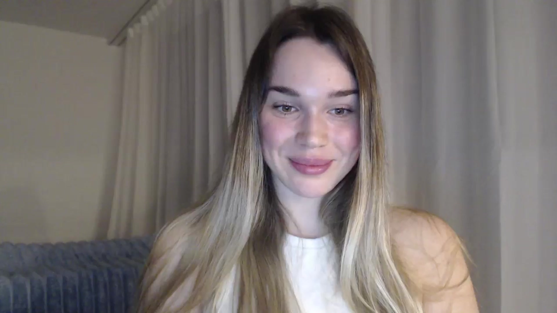 Gallery image thumbnail from Ooh_Cassie's myfreecams stream on, 04/08/2026, 19:48 image 16 of 20