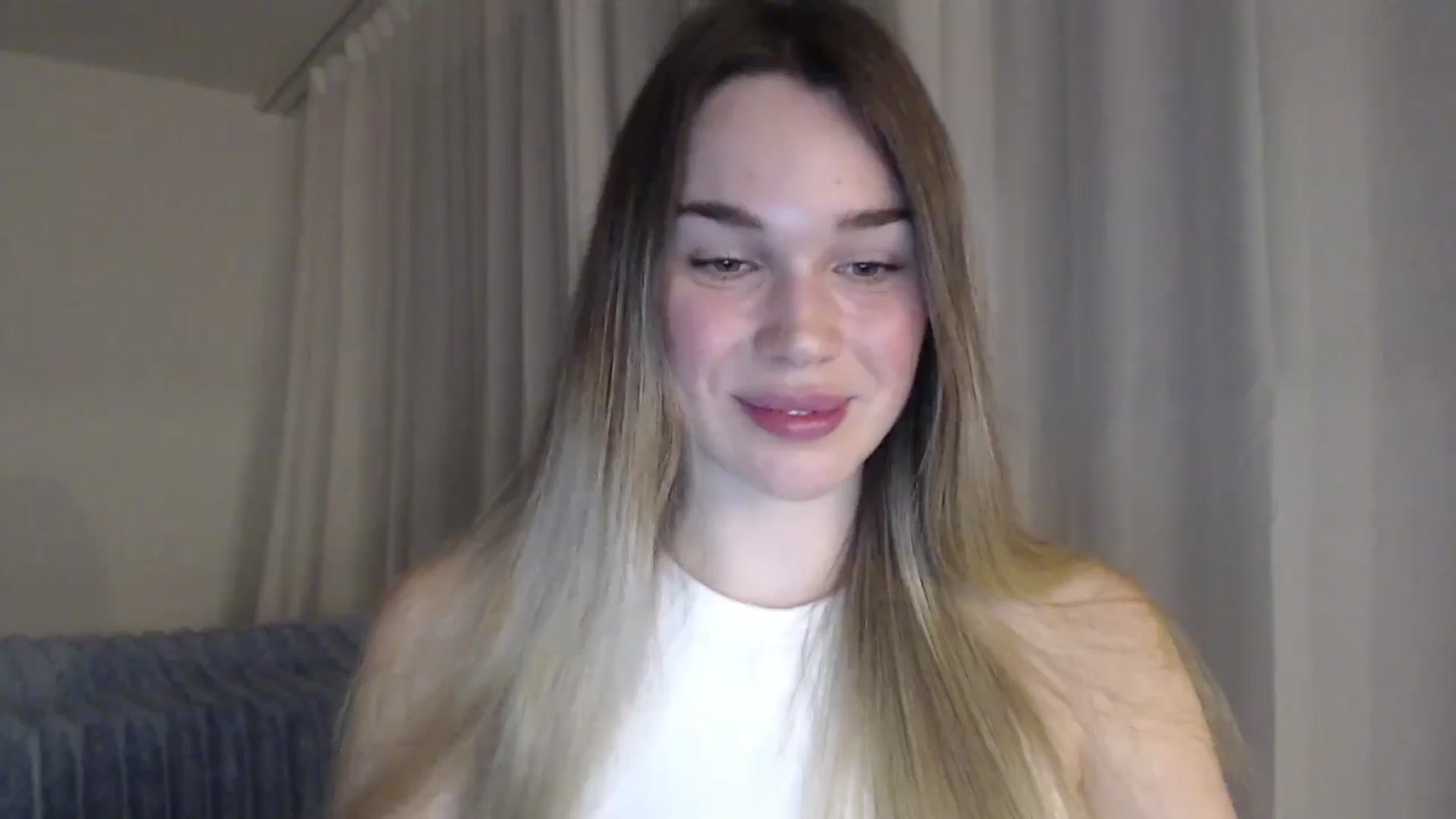 Gallery image thumbnail from Ooh_Cassie's myfreecams stream on, 04/08/2026, 19:48 image 7 of 20