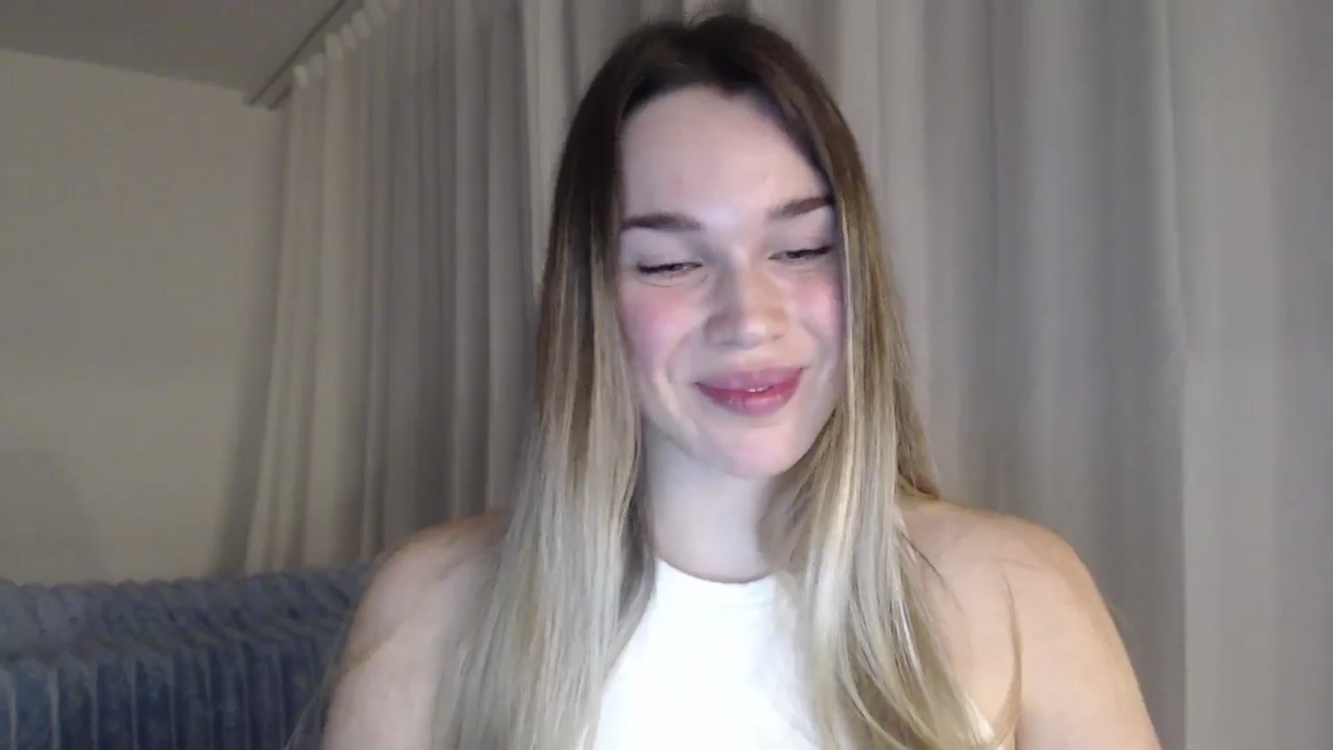 Gallery image thumbnail from Ooh_Cassie's myfreecams stream on, 04/08/2026, 19:48 image 18 of 20