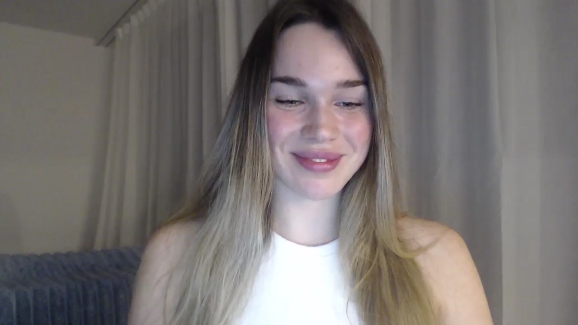 Gallery image thumbnail from Ooh_Cassie's myfreecams stream on, 04/08/2026, 19:48 image 9 of 20