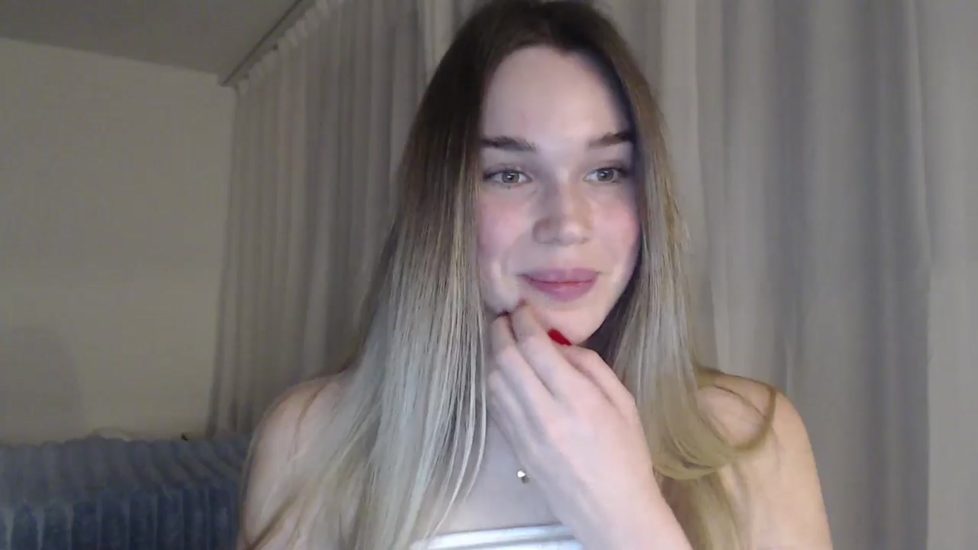 Gallery image thumbnail from Ooh_Cassie's myfreecams stream on, 04/09/2026, 18:58 image 11 of 20