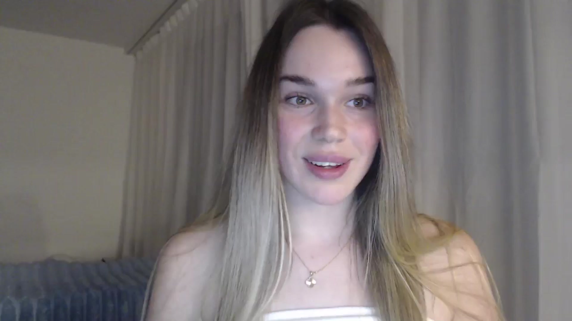 Gallery image thumbnail from Ooh_Cassie's myfreecams stream on, 04/09/2026, 18:58 image 15 of 20