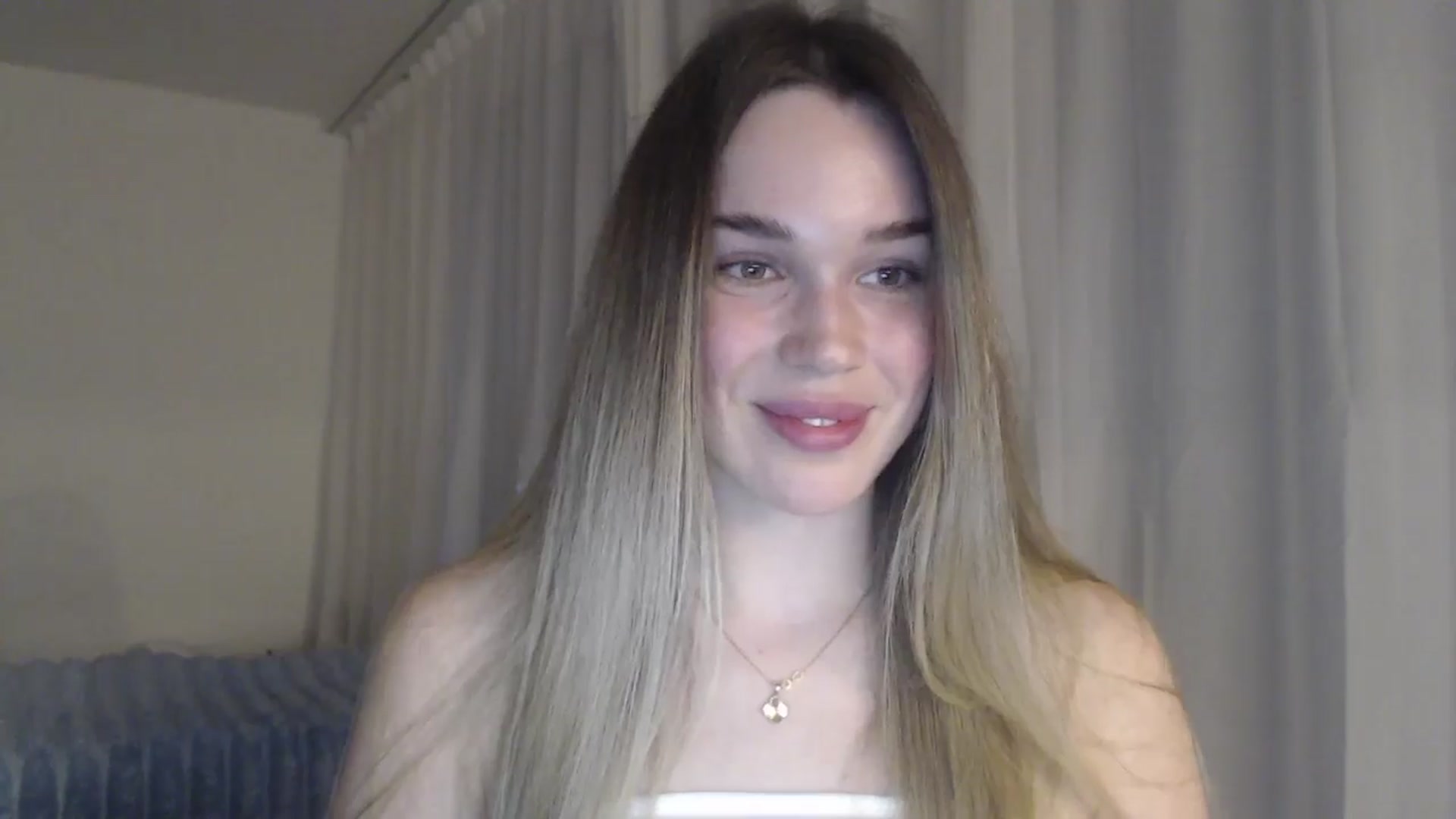 Gallery image thumbnail from Ooh_Cassie's myfreecams stream on, 04/09/2026, 18:58 image 5 of 20