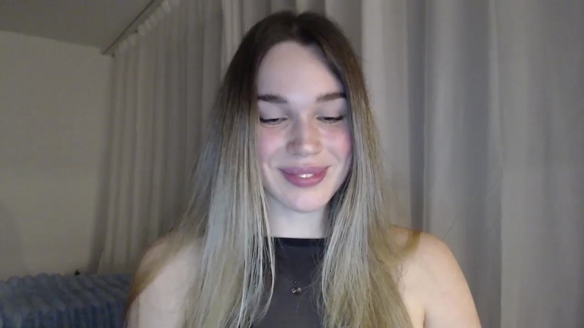 Gallery image thumbnail from Ooh_Cassie's myfreecams stream on, 04/11/2026, 22:01 image 7 of 20