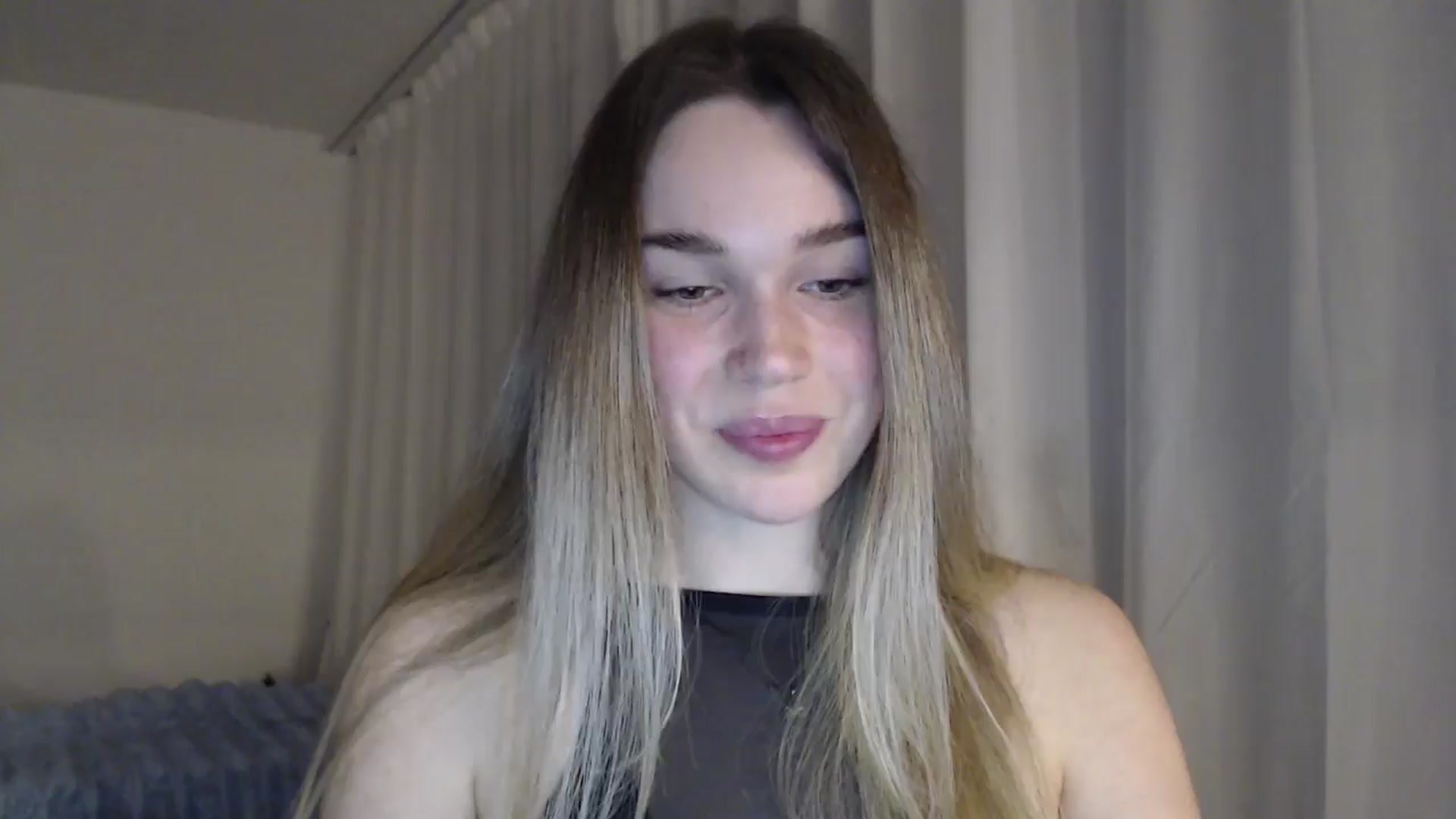 Gallery image thumbnail from Ooh_Cassie's myfreecams stream on, 04/11/2026, 22:01 image 1 of 20