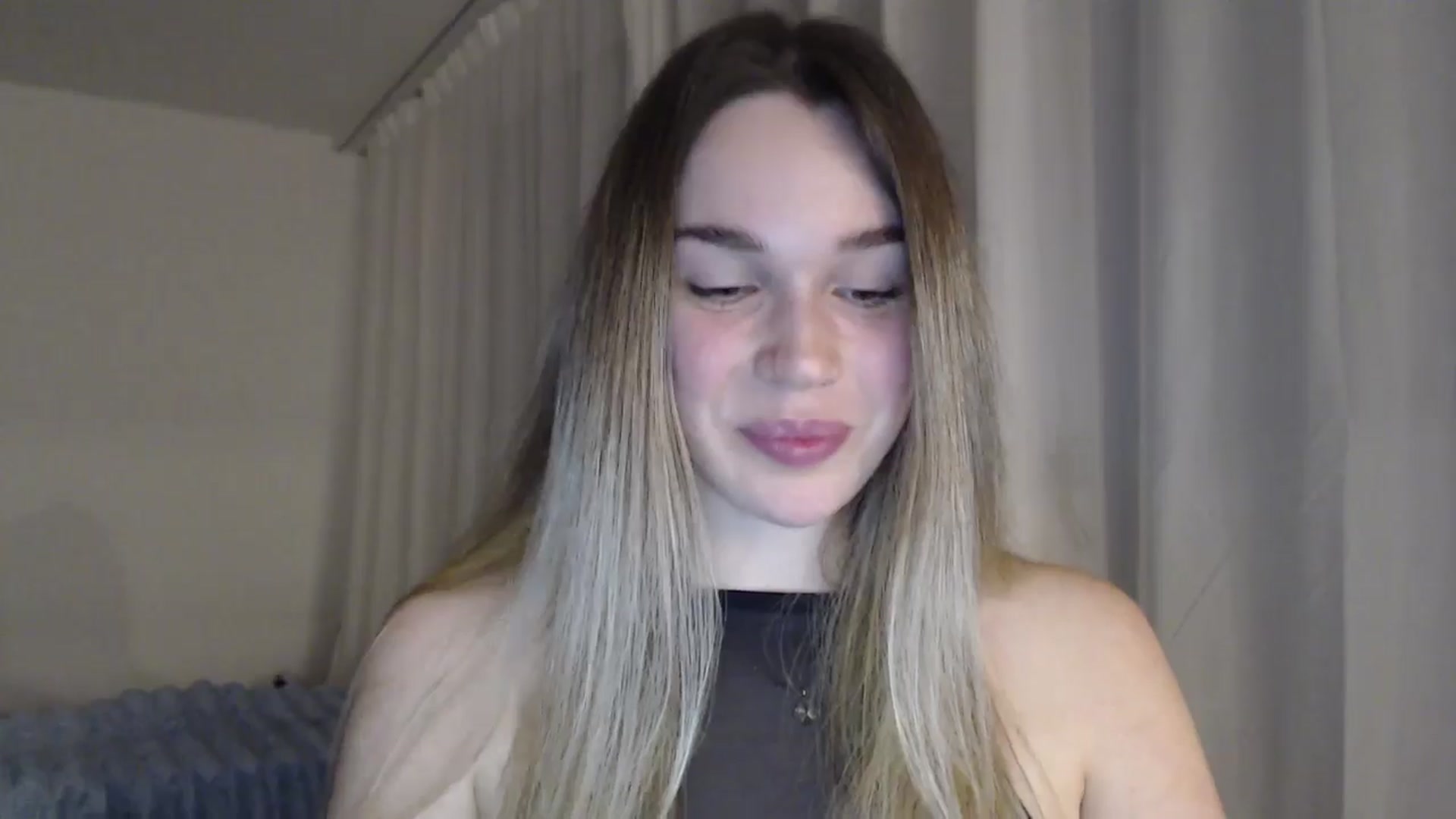 Gallery image thumbnail from Ooh_Cassie's myfreecams stream on, 04/11/2026, 22:01 image 2 of 20