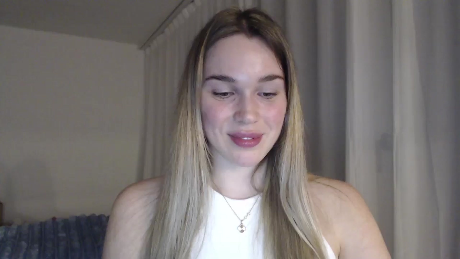 Gallery image thumbnail from Ooh_Cassie's myfreecams stream on, 04/28/2026, 18:34 image 15 of 20