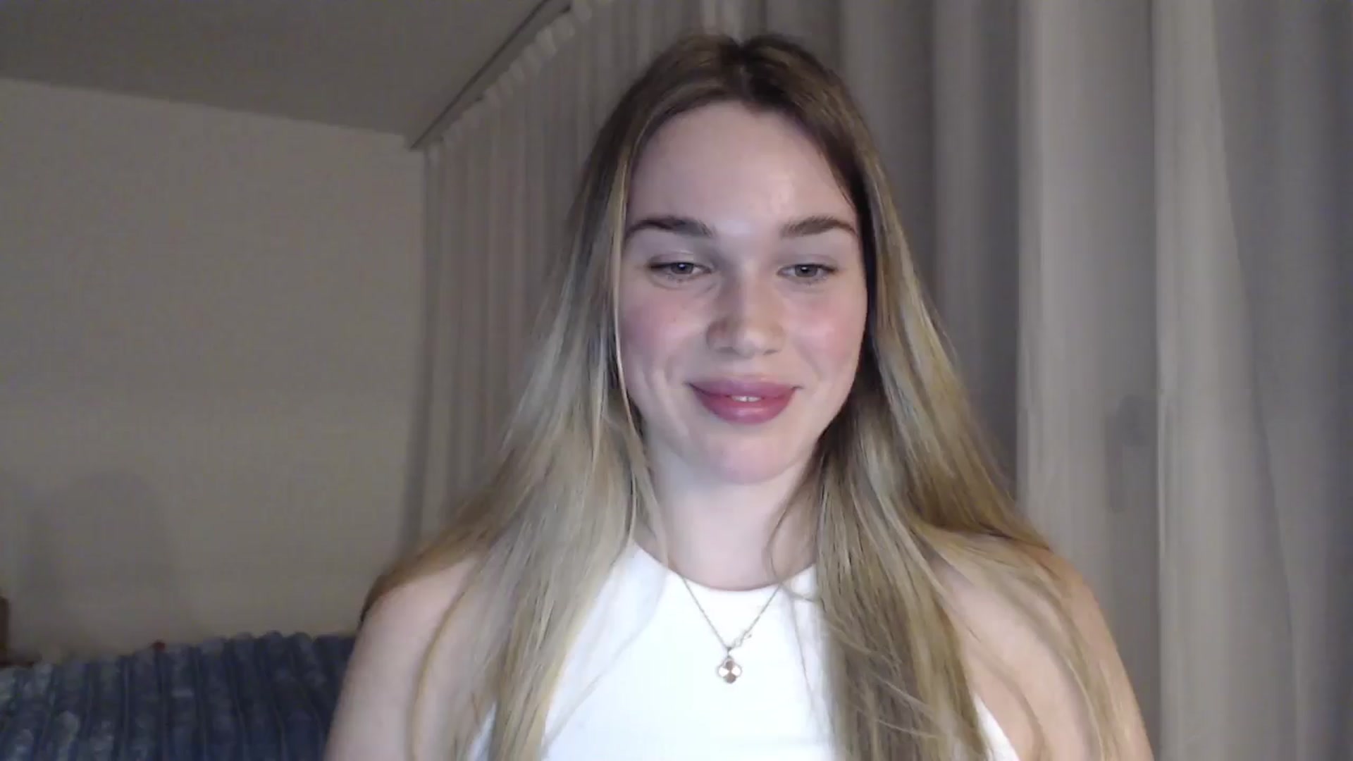 Gallery image thumbnail from Ooh_Cassie's myfreecams stream on, 04/28/2026, 18:34 image 16 of 20