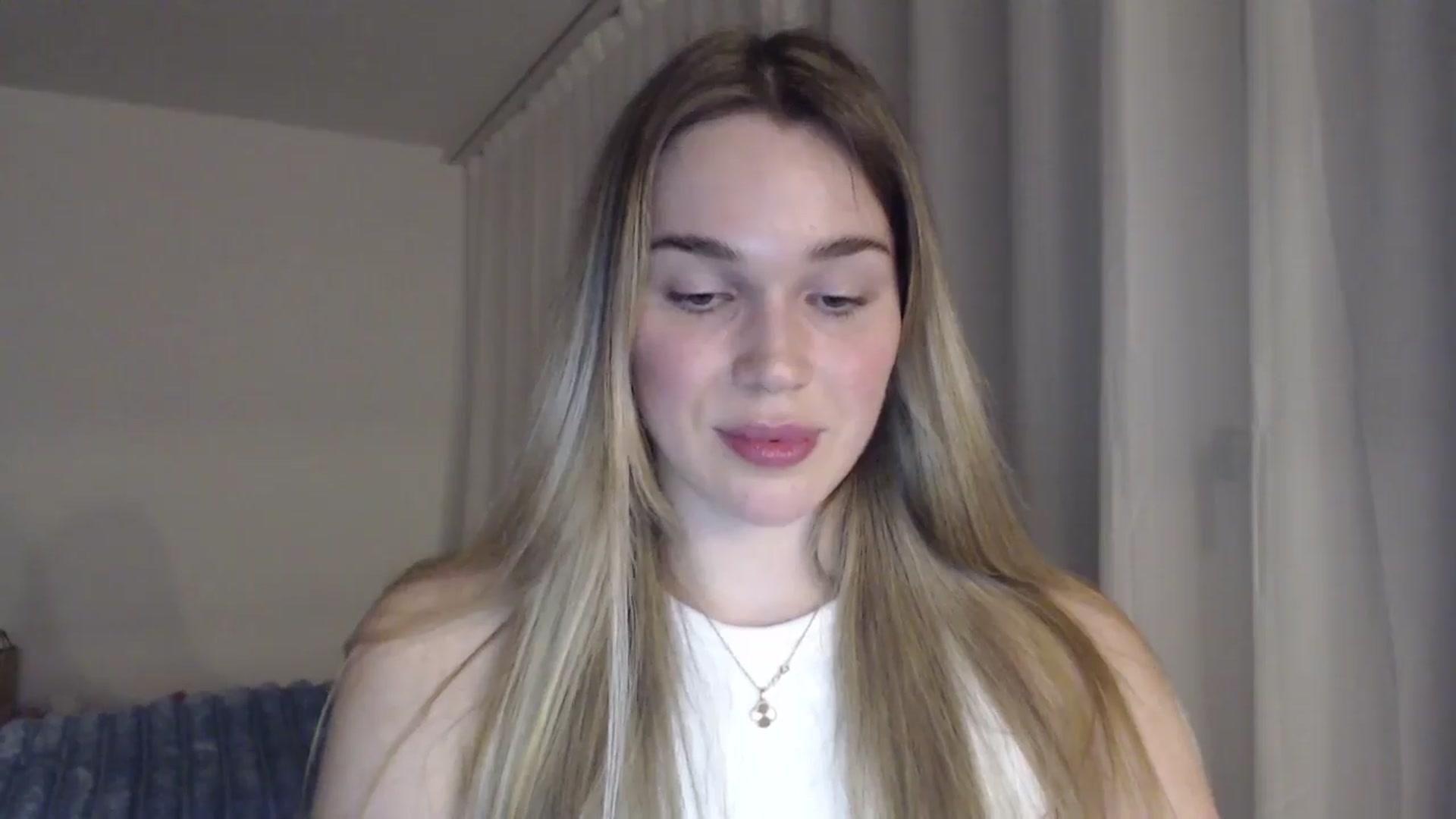 Gallery image thumbnail from Ooh_Cassie's myfreecams stream on, 04/28/2026, 18:34 image 6 of 20