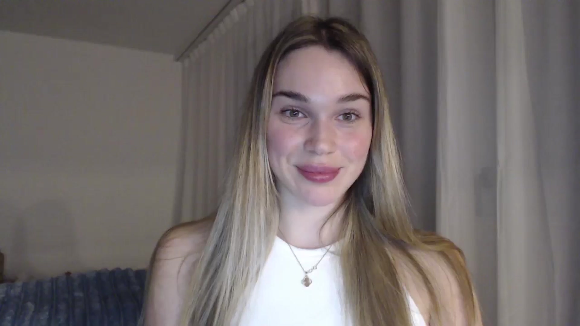Gallery image thumbnail from Ooh_Cassie's myfreecams stream on, 04/28/2026, 18:34 image 19 of 20