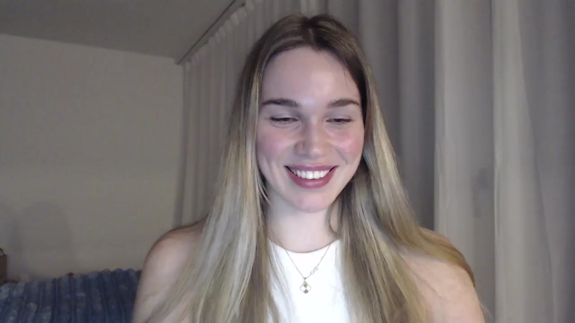Gallery image thumbnail from Ooh_Cassie's myfreecams stream on, 04/28/2026, 18:34 image 3 of 20