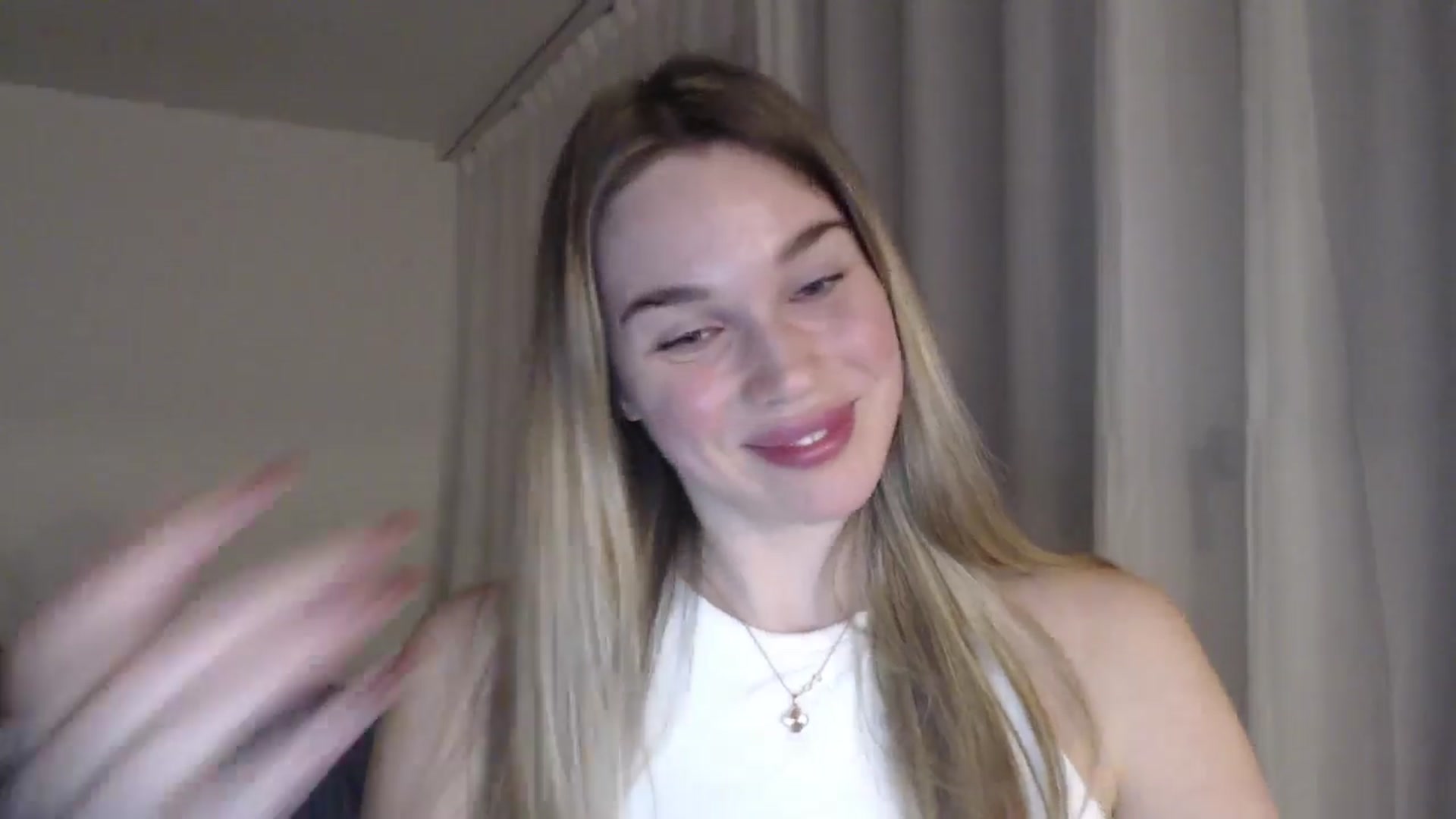Gallery image thumbnail from Ooh_Cassie's myfreecams stream on, 04/28/2026, 18:34 image 17 of 20
