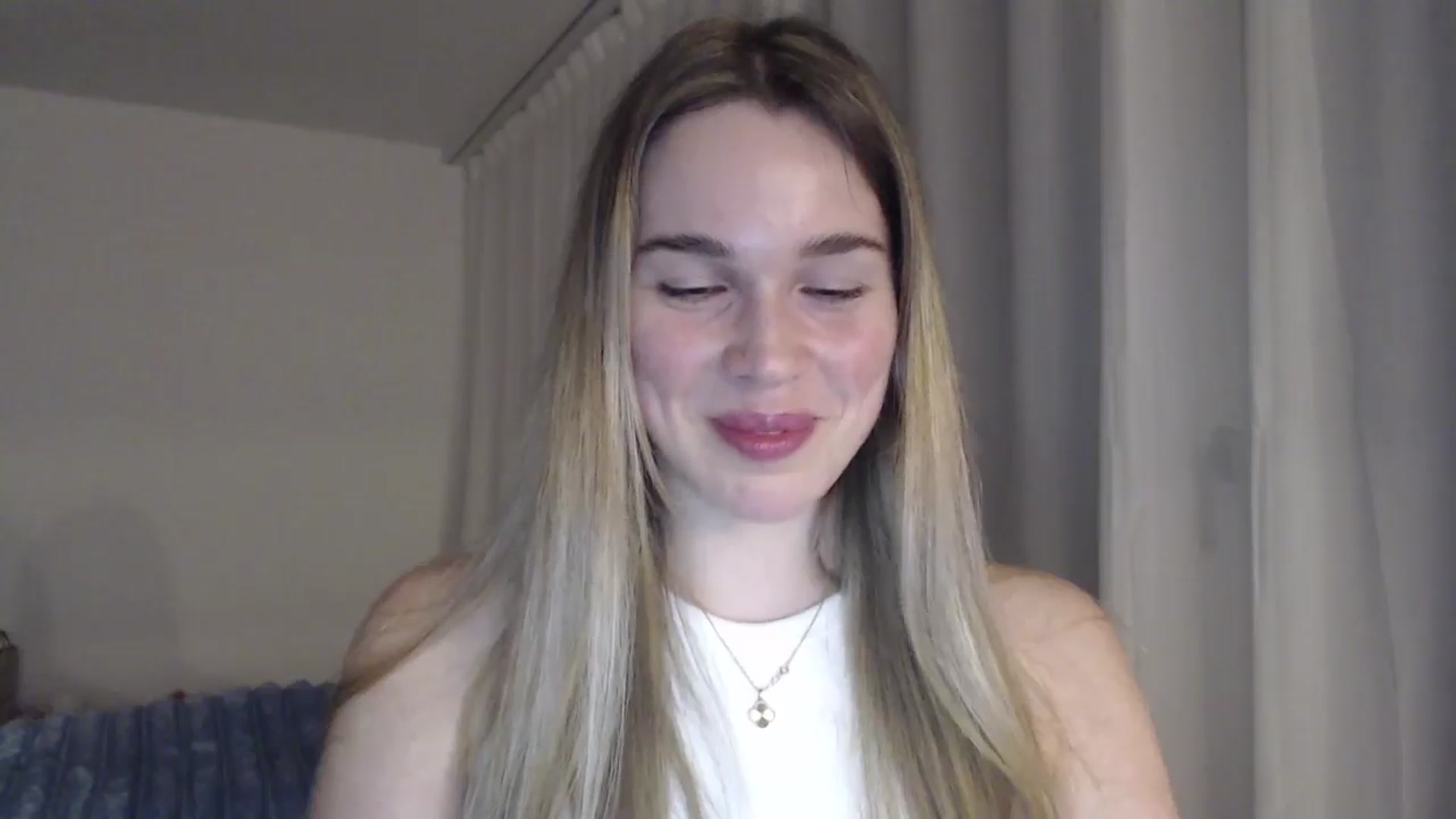 Gallery image thumbnail from Ooh_Cassie's myfreecams stream on, 04/28/2026, 18:34 image 4 of 20