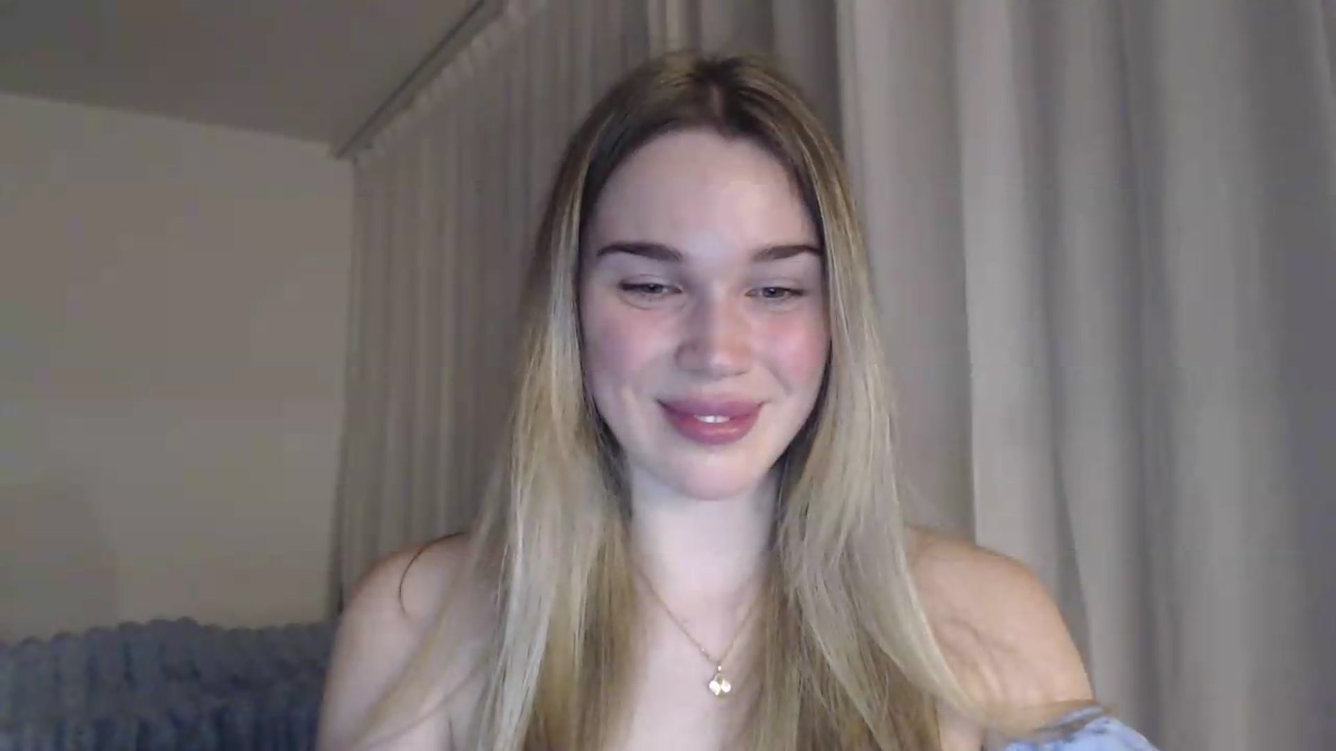 Gallery image thumbnail from Ooh_Cassie's myfreecams stream on, 05/02/2026, 19:55 image 4 of 20