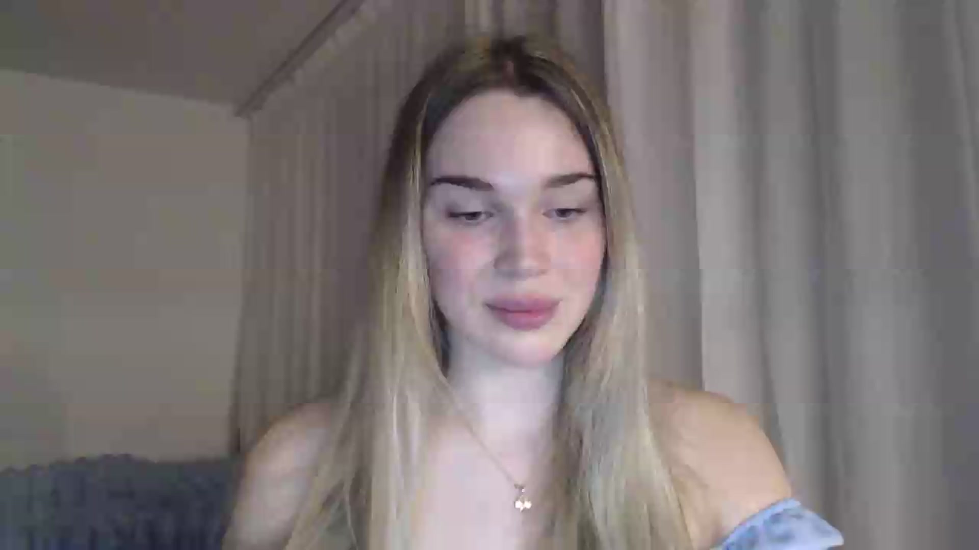 Gallery image thumbnail from Ooh_Cassie's myfreecams stream on, 05/02/2026, 19:55 image 5 of 20
