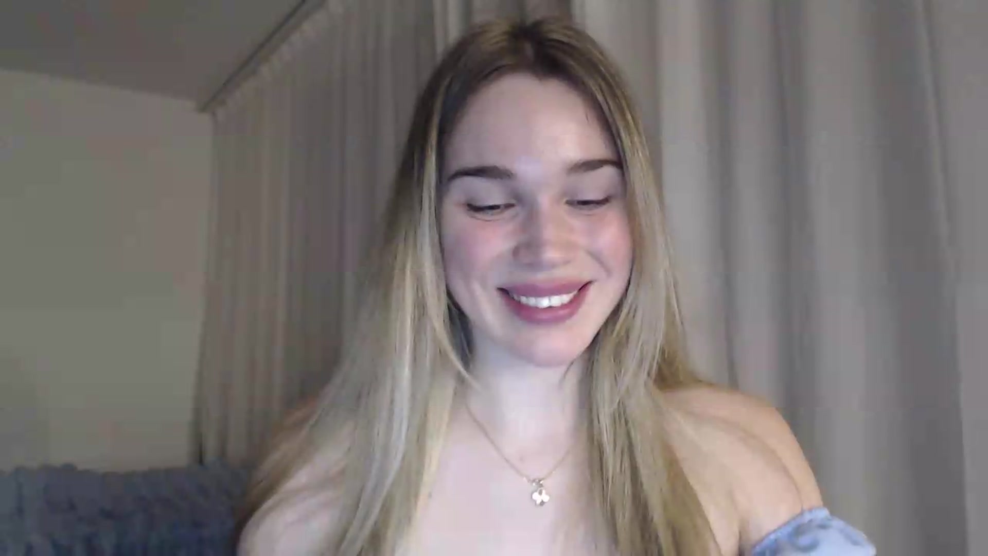 Gallery image thumbnail from Ooh_Cassie's myfreecams stream on, 05/02/2026, 19:55 image 11 of 20