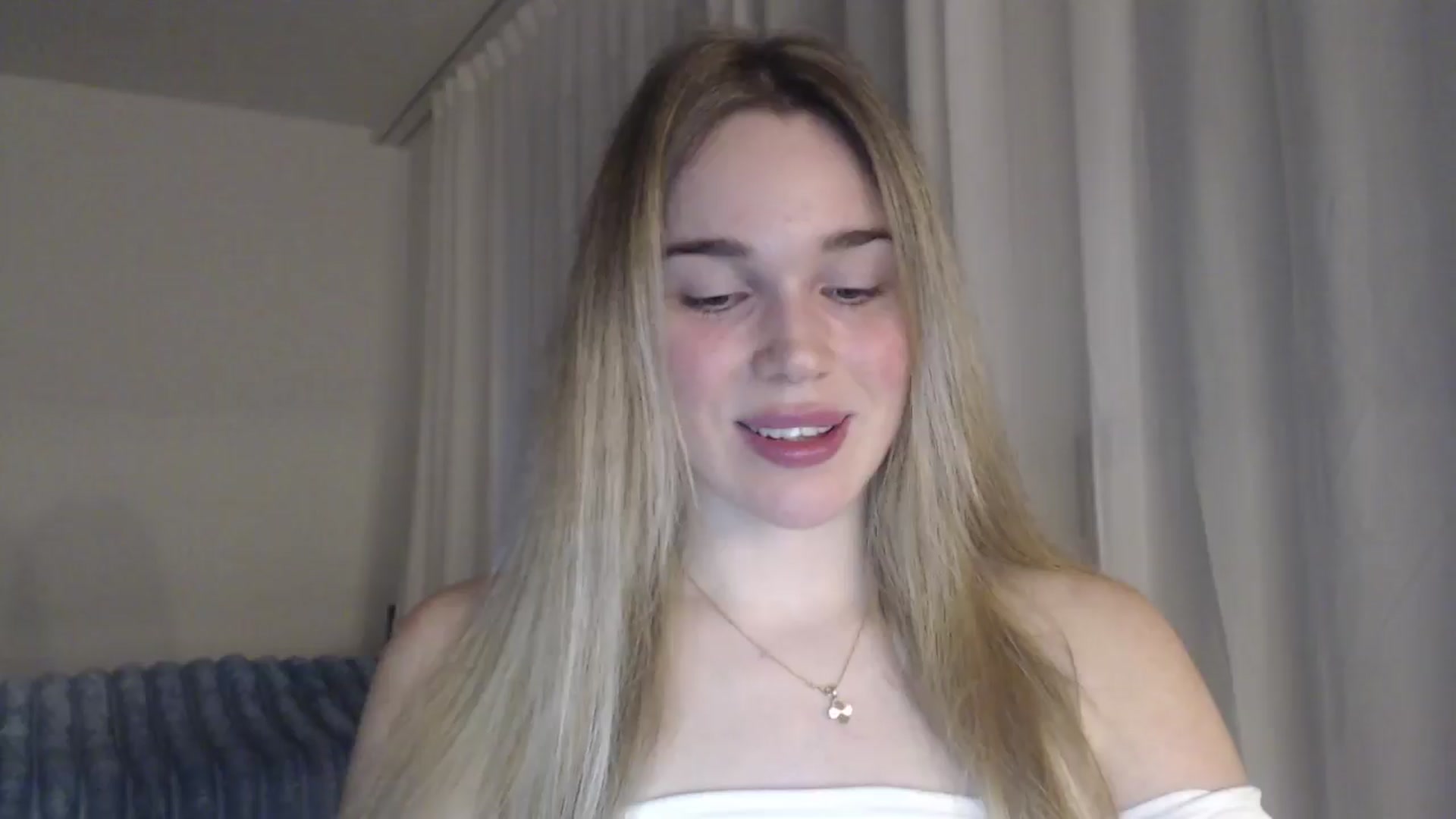Gallery image thumbnail from Ooh_Cassie's myfreecams stream on, 05/03/2026, 18:04 image 1 of 20