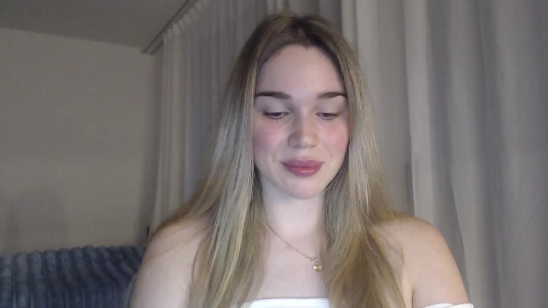 Gallery image thumbnail from Ooh_Cassie's myfreecams stream on, 05/03/2026, 18:04 image 6 of 20
