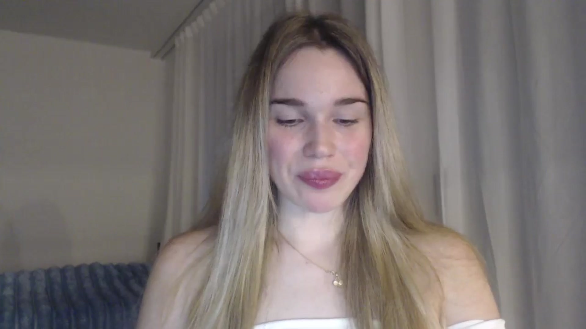 Gallery image thumbnail from Ooh_Cassie's myfreecams stream on, 05/03/2026, 18:04 image 16 of 20