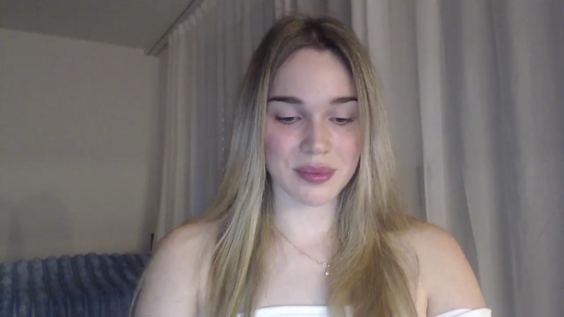 Gallery image thumbnail from Ooh_Cassie's myfreecams stream on, 05/03/2026, 18:04 image 11 of 20