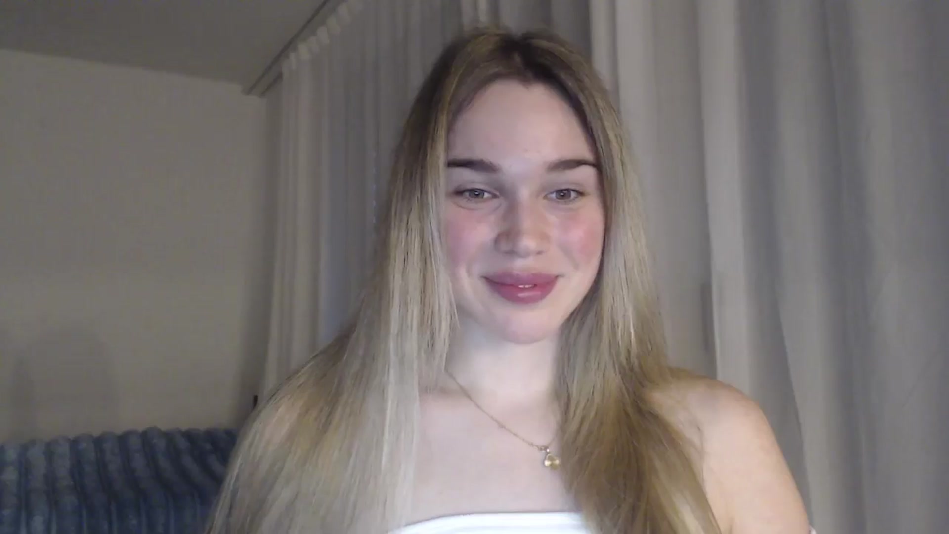 Gallery image thumbnail from Ooh_Cassie's myfreecams stream on, 05/03/2026, 18:04 image 2 of 20