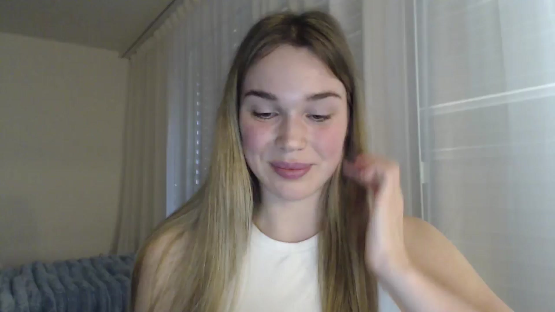 Gallery image thumbnail from Ooh_Cassie's myfreecams stream on, 05/09/2026, 18:42 image 1 of 20