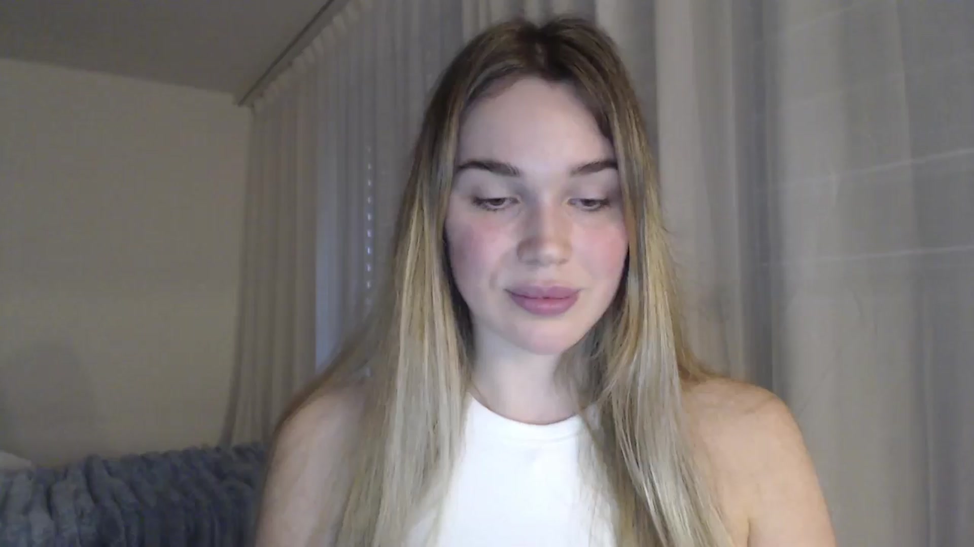 Gallery image thumbnail from Ooh_Cassie's myfreecams stream on, 05/09/2026, 18:42 image 10 of 20