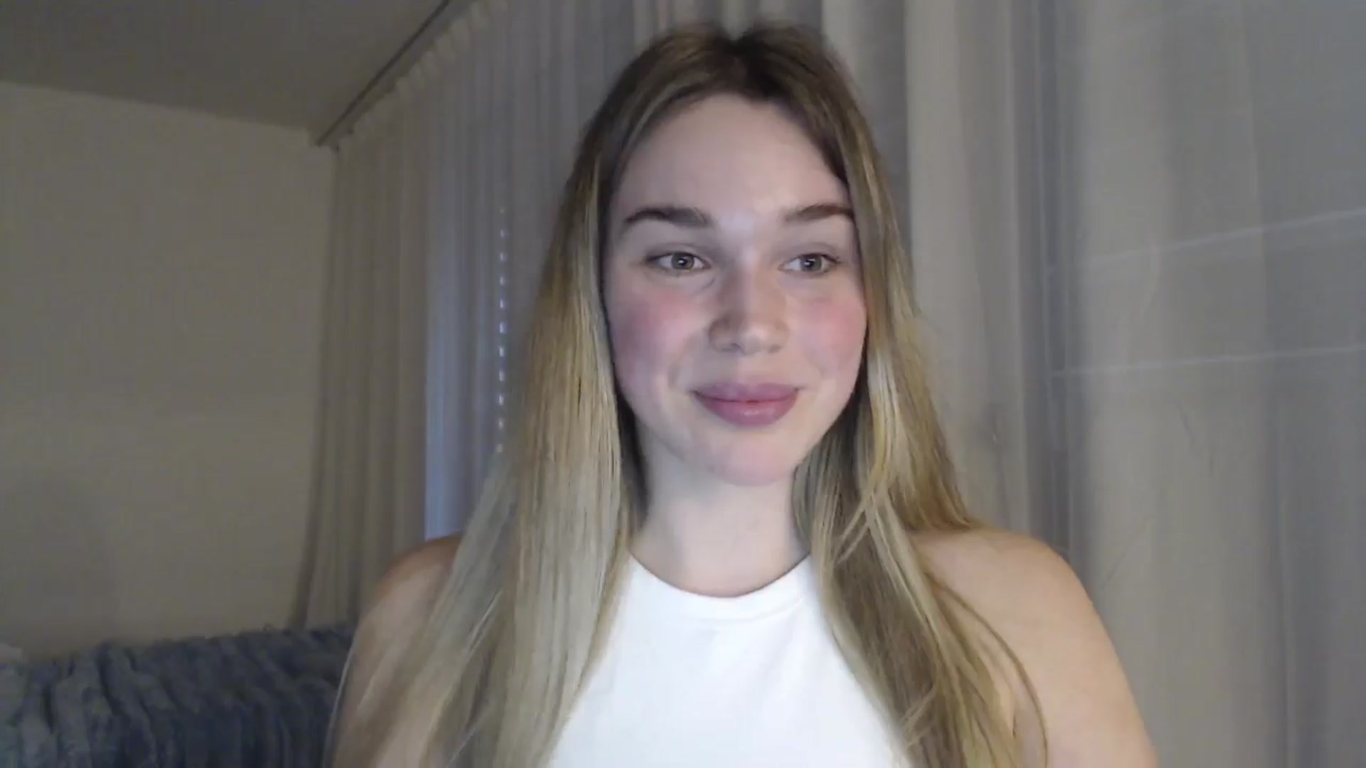 Gallery image thumbnail from Ooh_Cassie's myfreecams stream on, 05/09/2026, 18:42 image 6 of 20