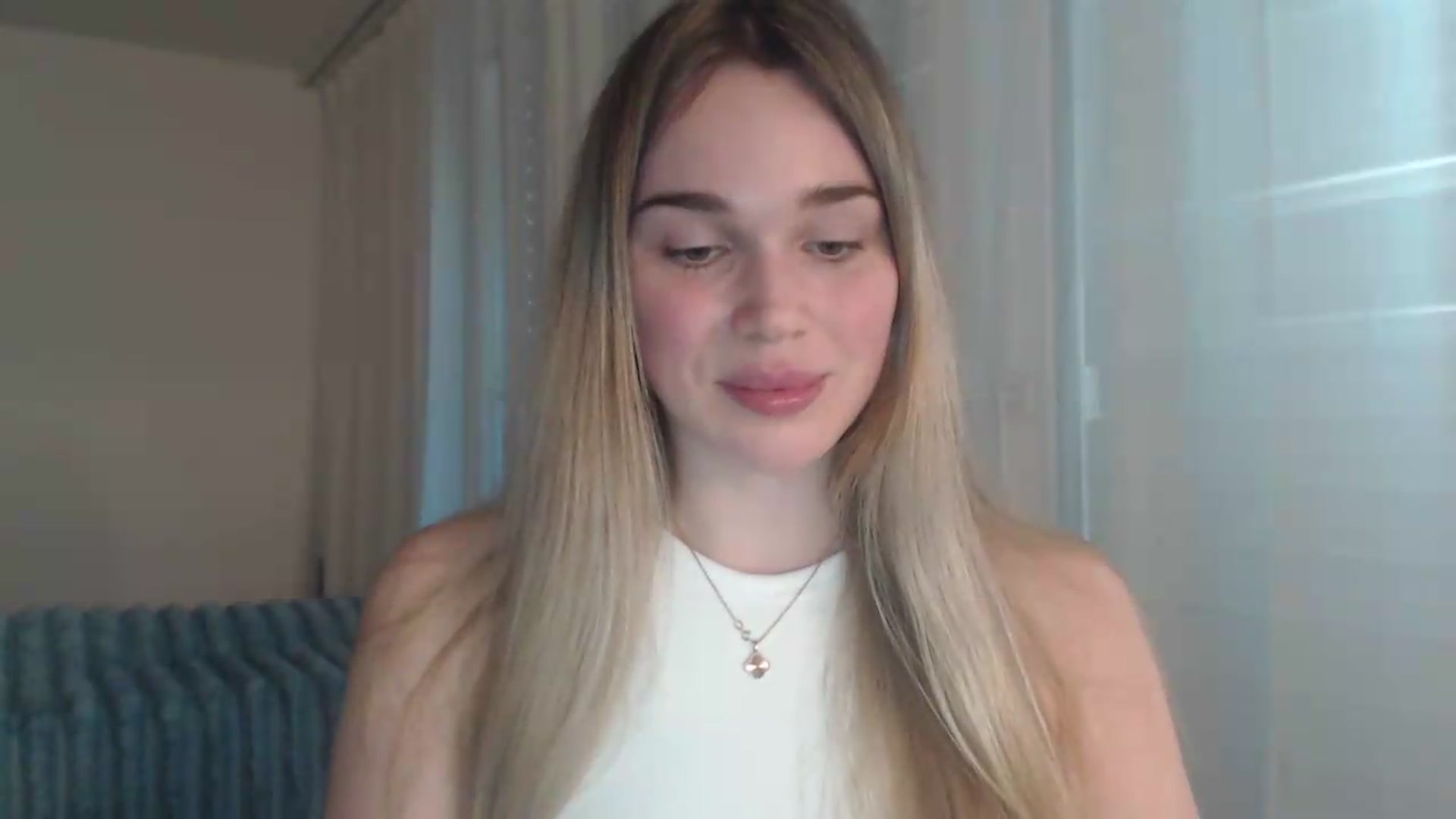 Gallery image thumbnail from Ooh_Cassie's myfreecams stream on, 05/12/2026, 17:37 image 3 of 20
