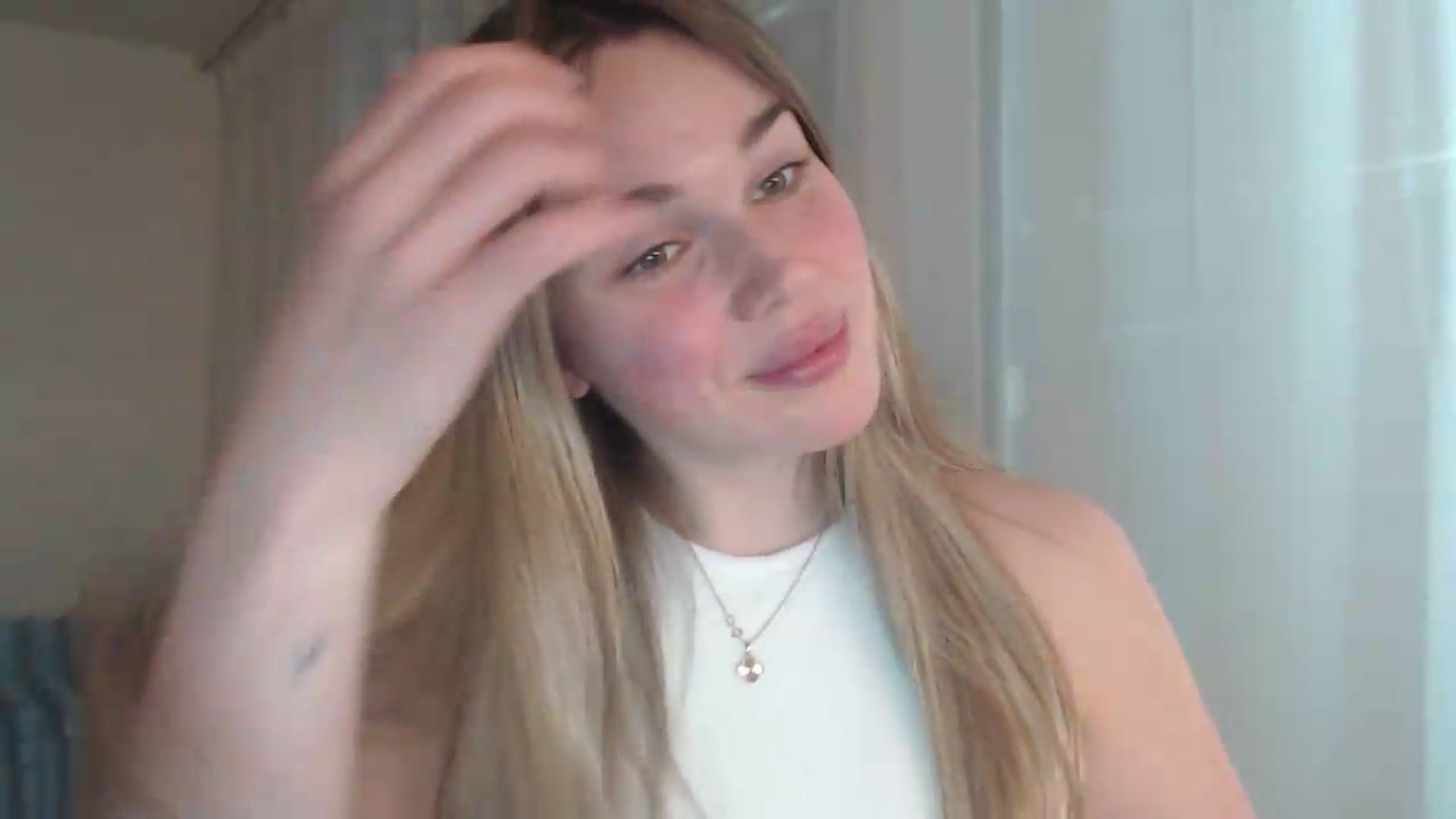 Gallery image thumbnail from Ooh_Cassie's myfreecams stream on, 05/12/2026, 17:37 image 17 of 20