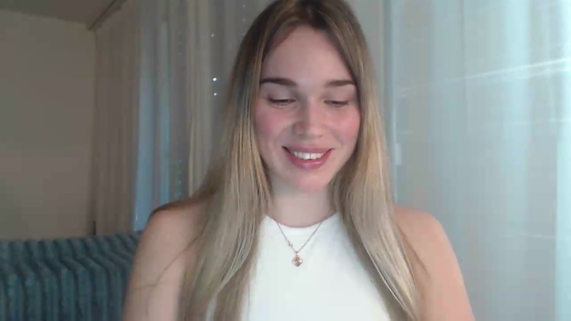 Gallery image thumbnail from Ooh_Cassie's myfreecams stream on, 05/12/2026, 17:37 image 13 of 20