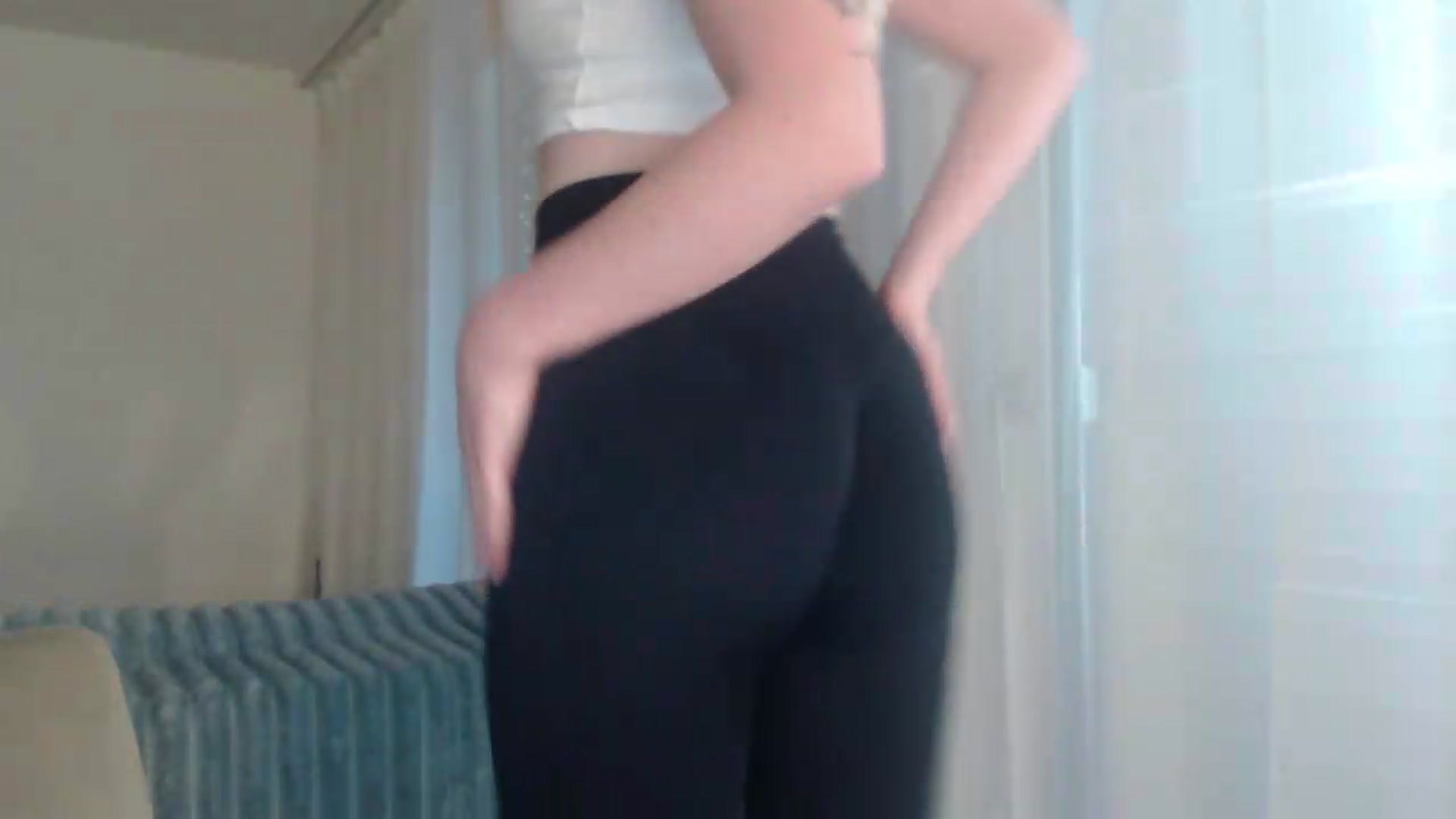 Gallery image thumbnail from Ooh_Cassie's myfreecams stream on, 05/12/2026, 17:37 image 5 of 20