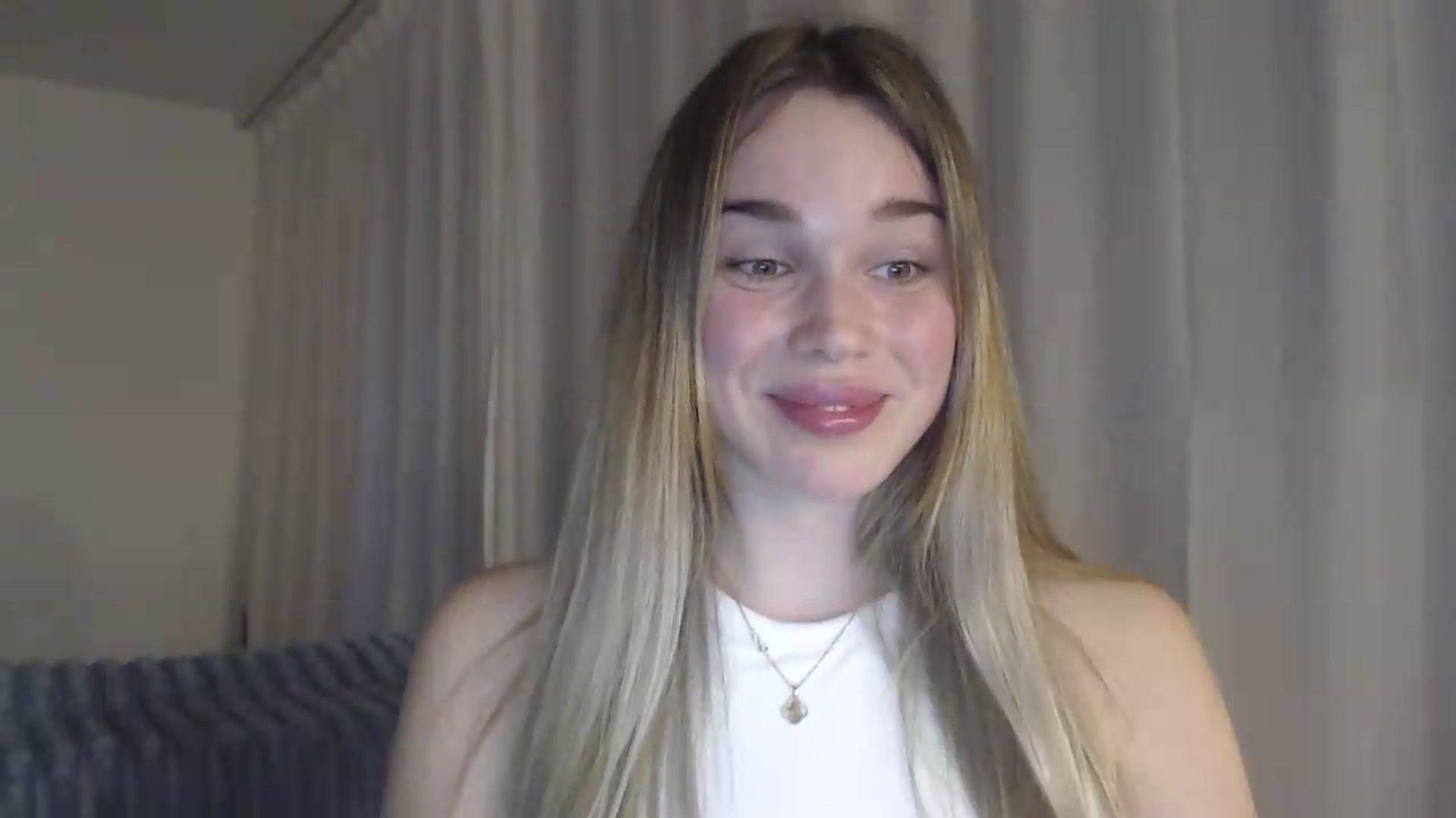 Gallery image thumbnail from Ooh_Cassie's myfreecams stream on, 05/12/2026, 20:05 image 8 of 20