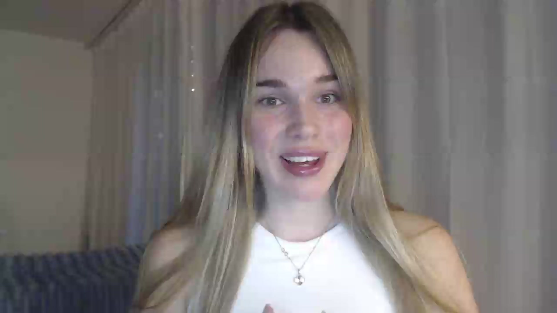 Gallery image thumbnail from Ooh_Cassie's myfreecams stream on, 05/12/2026, 20:05 image 6 of 20