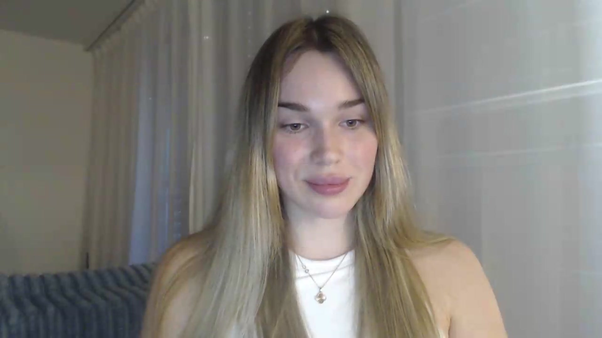 Gallery image thumbnail from Ooh_Cassie's myfreecams stream on, 05/12/2026, 20:05 image 2 of 20