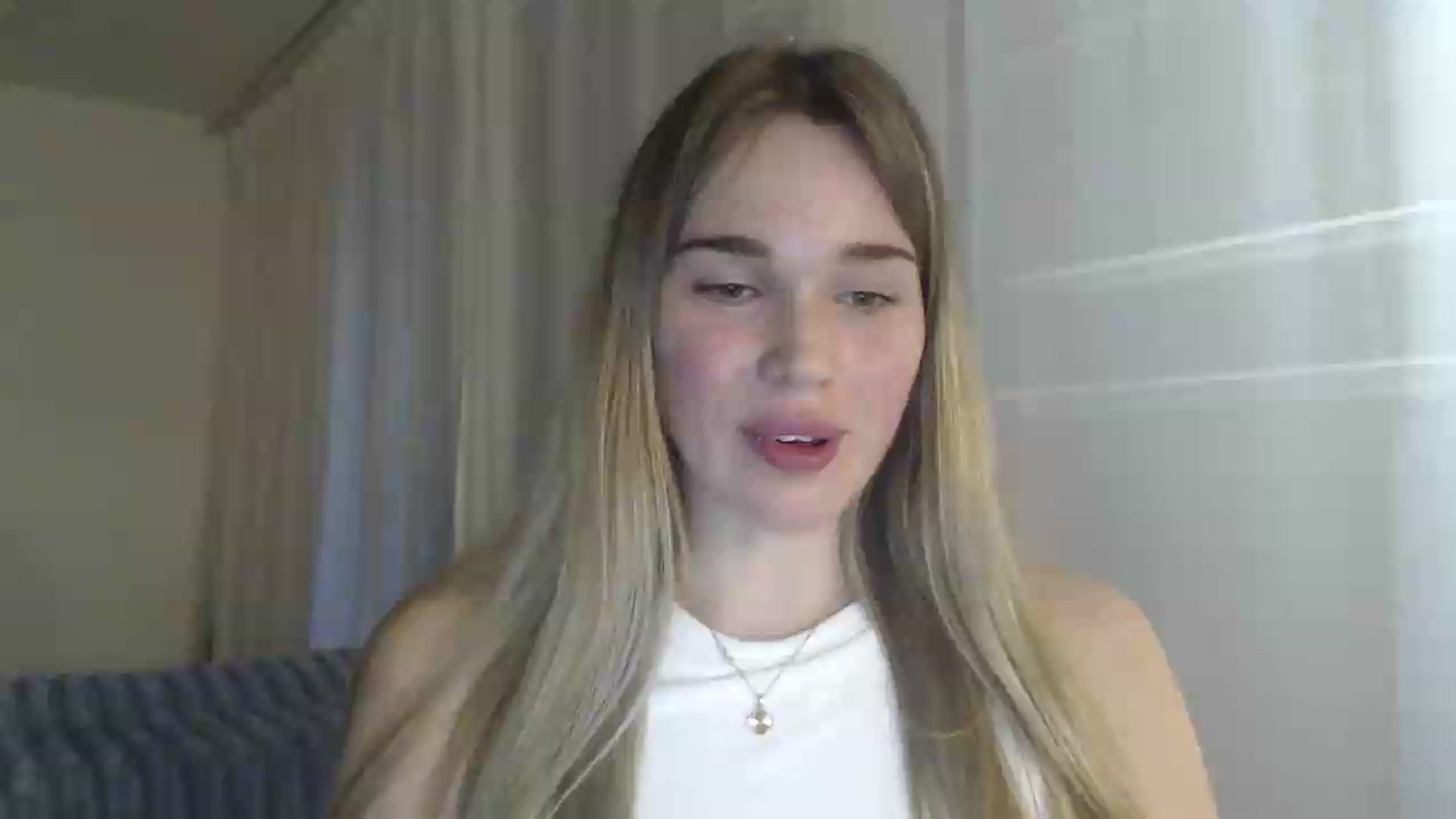 Gallery image thumbnail from Ooh_Cassie's myfreecams stream on, 05/12/2026, 20:05 image 1 of 20