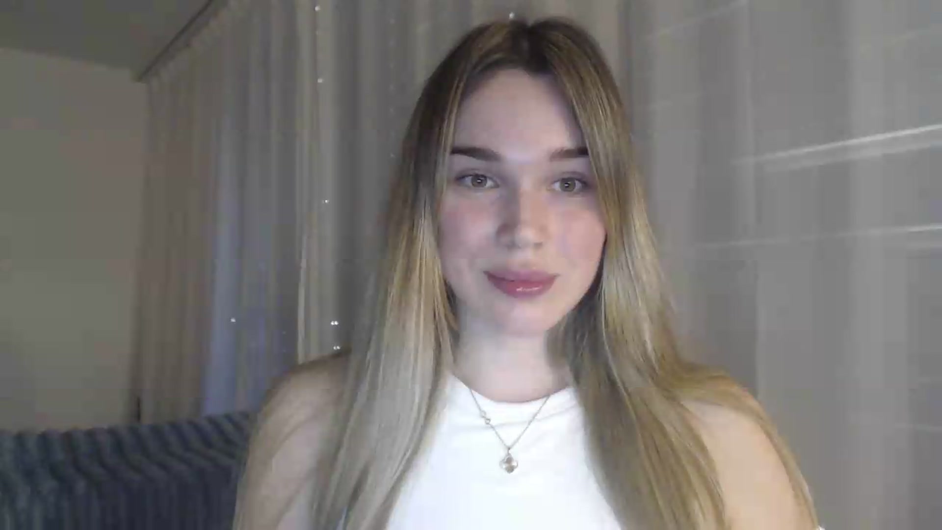 Gallery image thumbnail from Ooh_Cassie's myfreecams stream on, 05/12/2026, 20:05 image 4 of 20