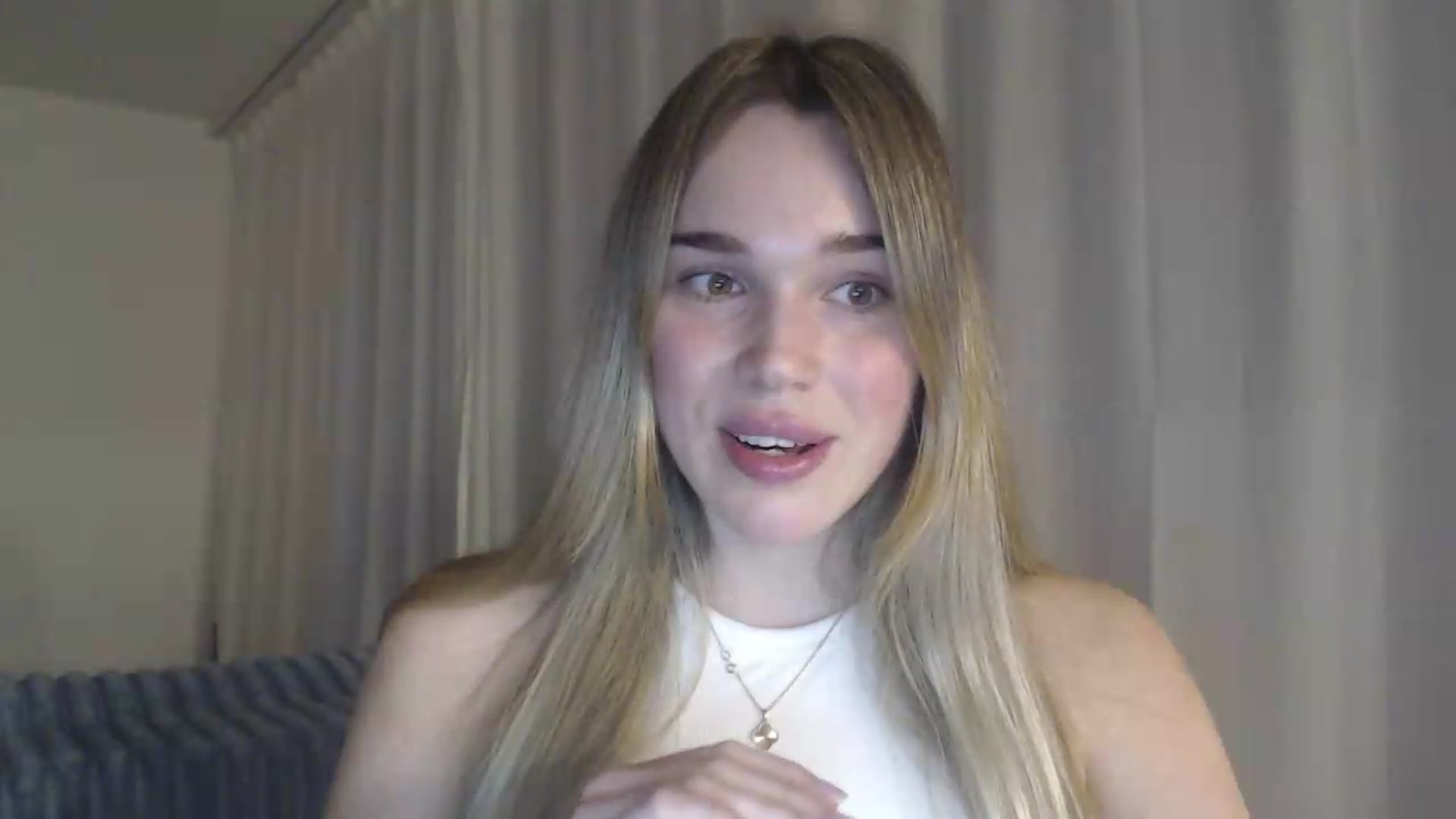 Gallery image thumbnail from Ooh_Cassie's myfreecams stream on, 05/12/2026, 20:05 image 10 of 20