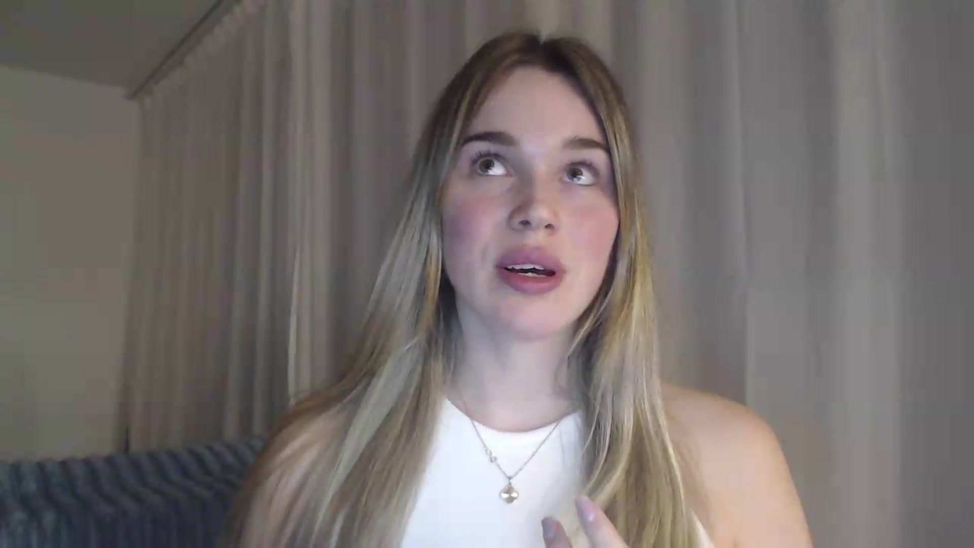 Gallery image thumbnail from Ooh_Cassie's myfreecams stream on, 05/12/2026, 20:05 image 20 of 20