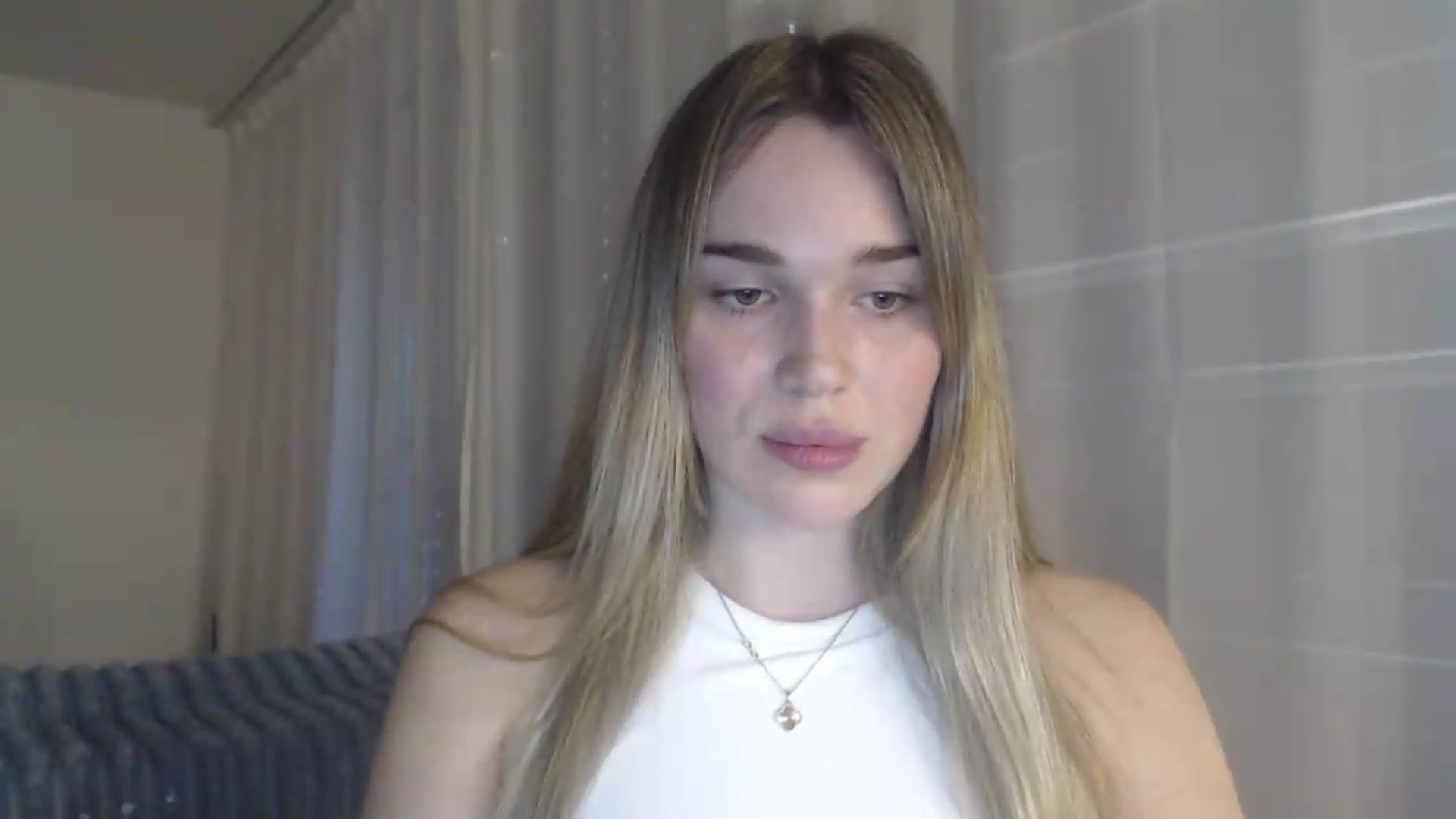 Gallery image thumbnail from Ooh_Cassie's myfreecams stream on, 05/12/2026, 20:05 image 3 of 20