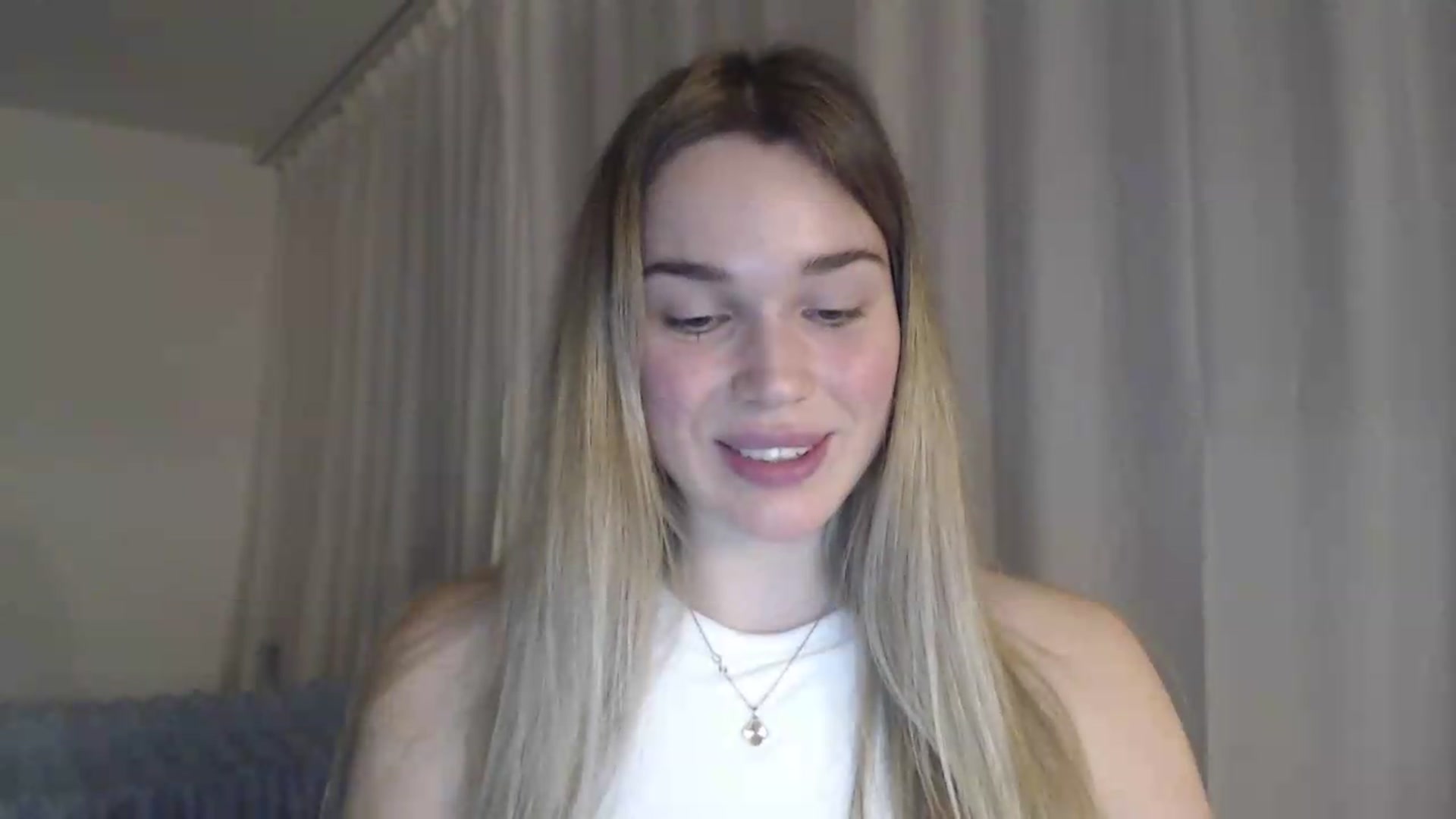 Gallery image thumbnail from Ooh_Cassie's myfreecams stream on, 05/15/2026, 18:58 image 7 of 20