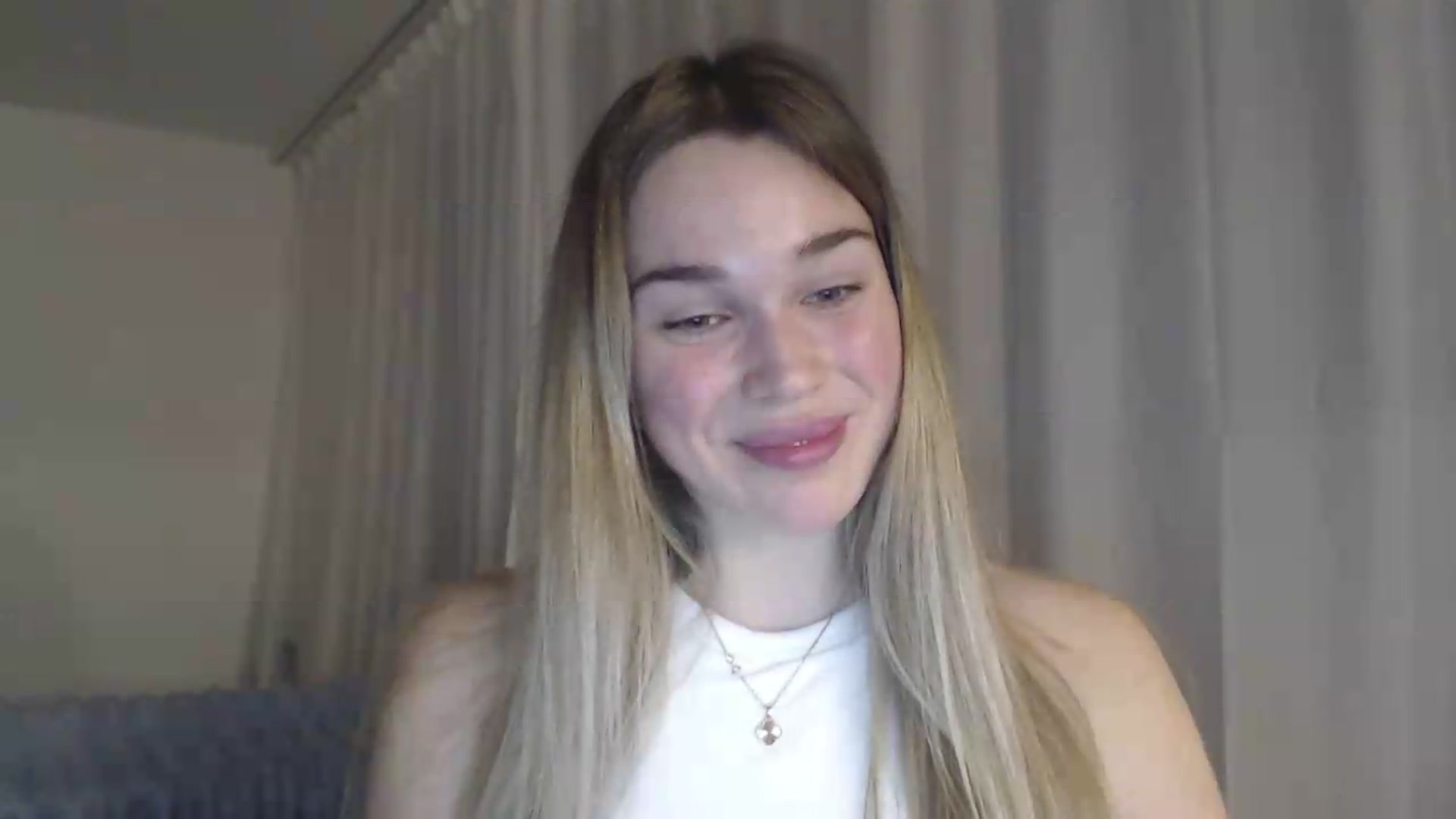 Gallery image thumbnail from Ooh_Cassie's myfreecams stream on, 05/15/2026, 18:58 image 8 of 20