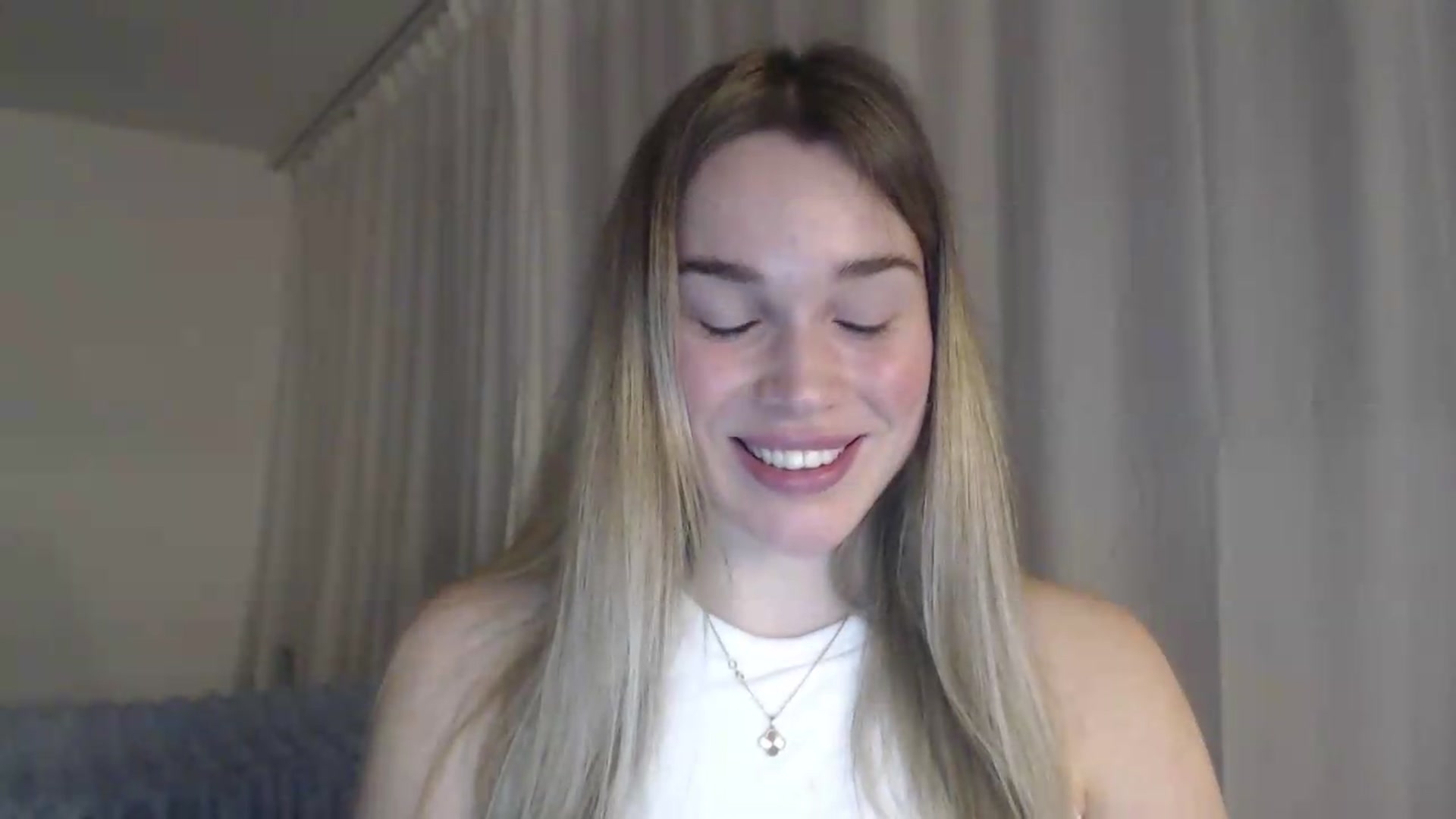 Gallery image thumbnail from Ooh_Cassie's myfreecams stream on, 05/15/2026, 18:58 image 19 of 20