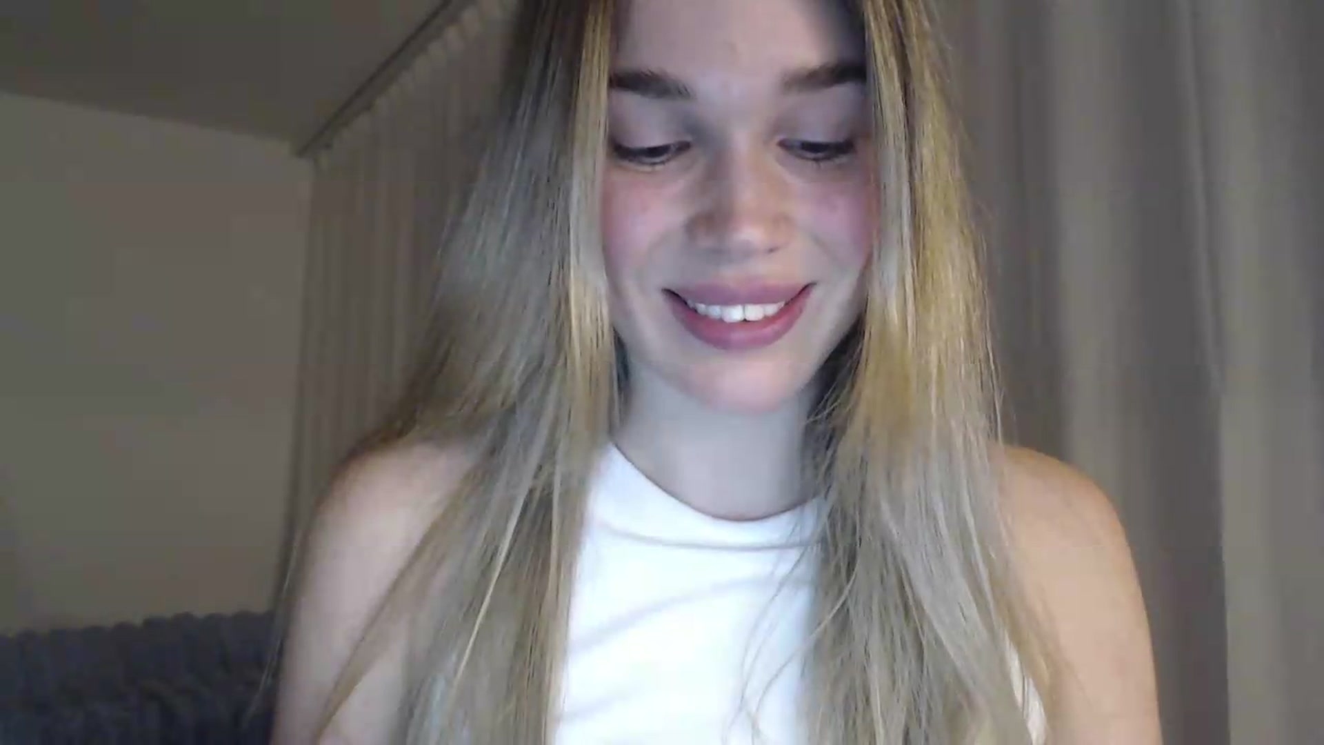 Gallery image thumbnail from Ooh_Cassie's myfreecams stream on, 05/16/2026, 23:54 image 14 of 20