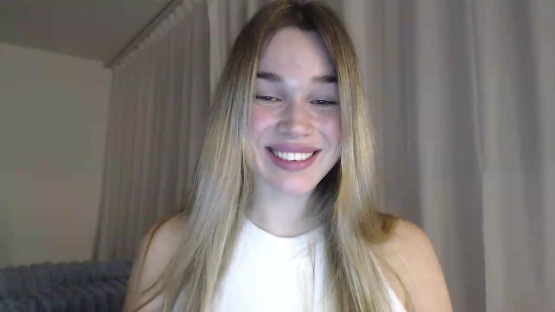 Gallery image thumbnail from Ooh_Cassie's myfreecams stream on, 05/16/2026, 23:54 image 4 of 20