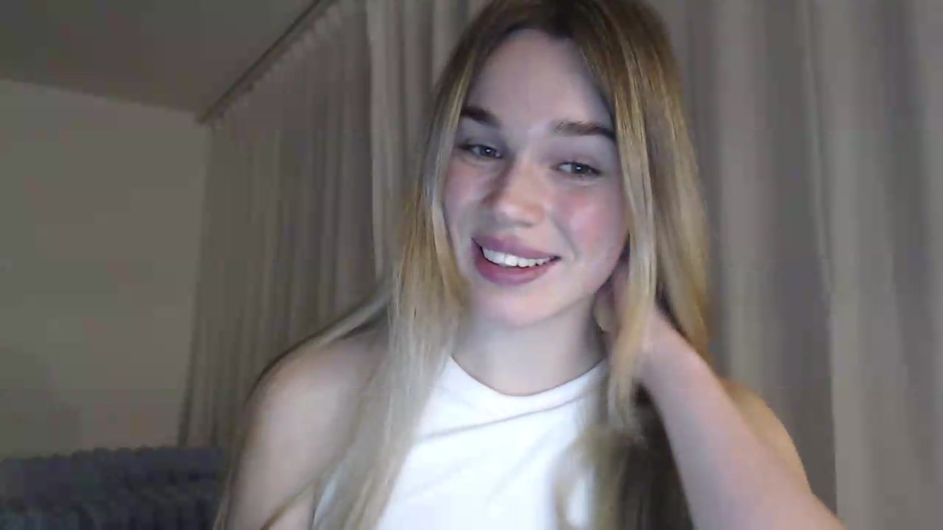 Gallery image thumbnail from Ooh_Cassie's myfreecams stream on, 05/16/2026, 23:54 image 9 of 20