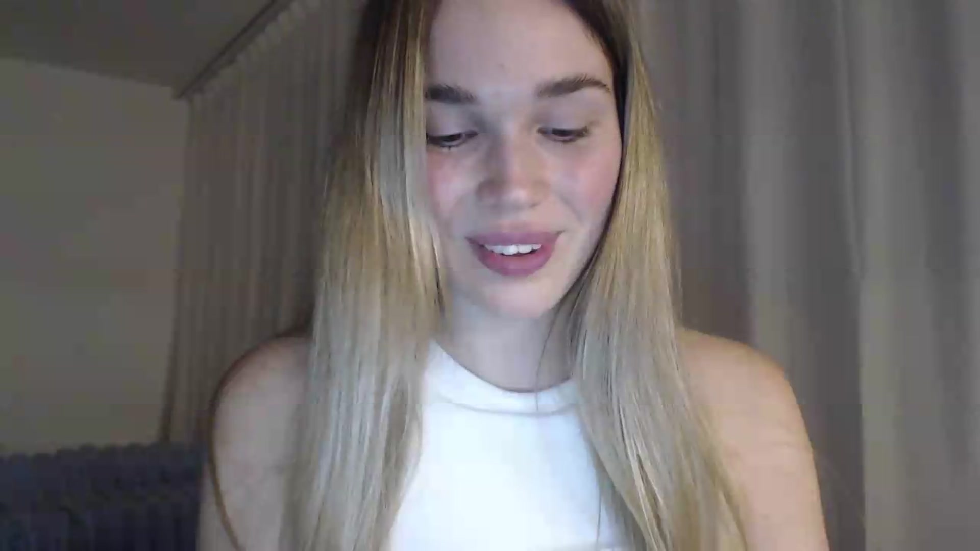 Gallery image thumbnail from Ooh_Cassie's myfreecams stream on, 05/16/2026, 23:54 image 19 of 20
