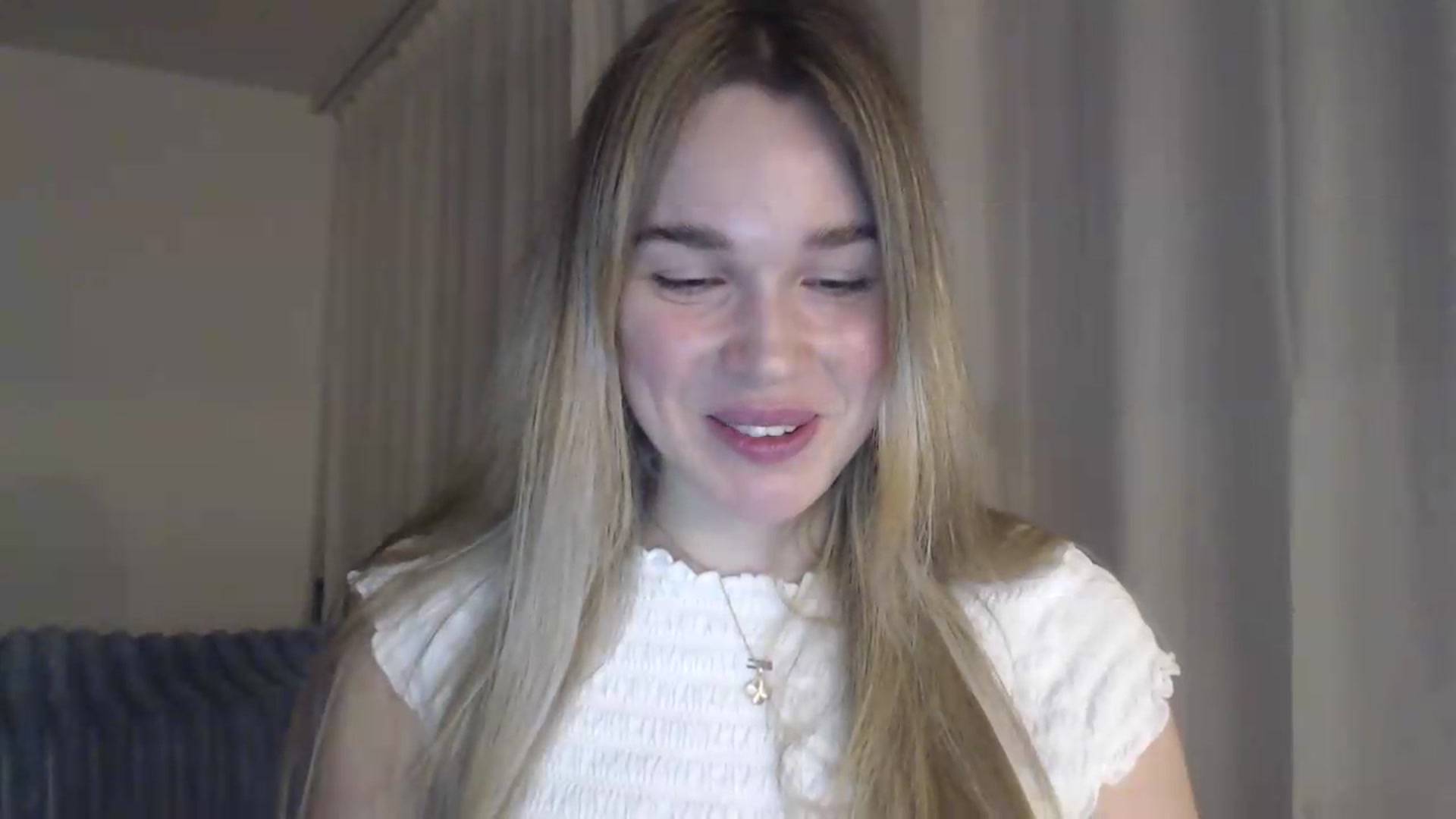 Gallery image thumbnail from Ooh_Cassie's myfreecams stream on, 05/18/2026, 20:03 image 15 of 20