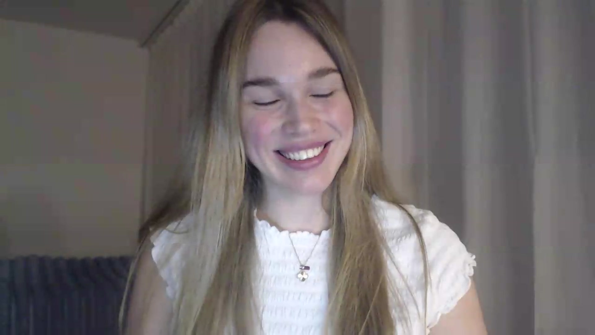 Gallery image thumbnail from Ooh_Cassie's myfreecams stream on, 05/18/2026, 20:03 image 7 of 20