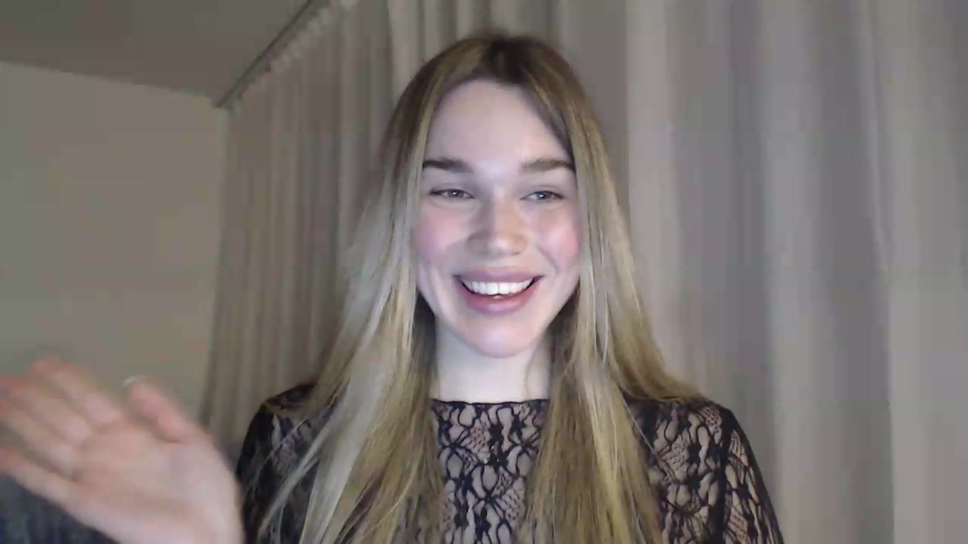 Gallery image thumbnail from Ooh_Cassie's myfreecams stream on, 05/21/2026, 20:53 image 15 of 20